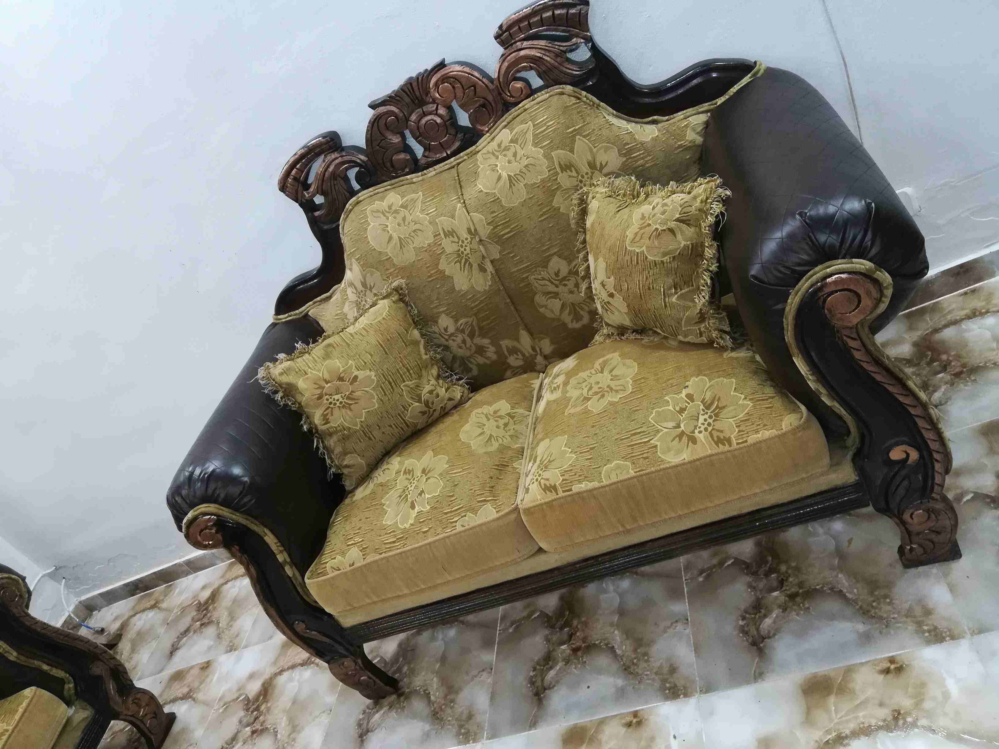 طقم كنب مصري للبيع بحاله الجديد بيع مستعجل
لا تنسَ أنك شاهدت هذا الإعلان في عنكبوت
طقم كنب للبيع...