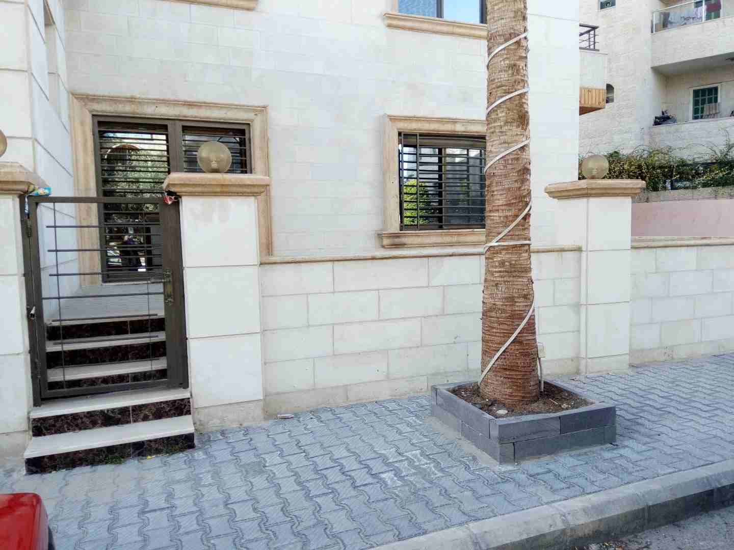شقة 130م مع ترس 60م وكراج خاص
لا تنسَ أنك شاهدت هذا الإعلان في عنكبوت
شقق 130م عميش كل الطوابق يو...