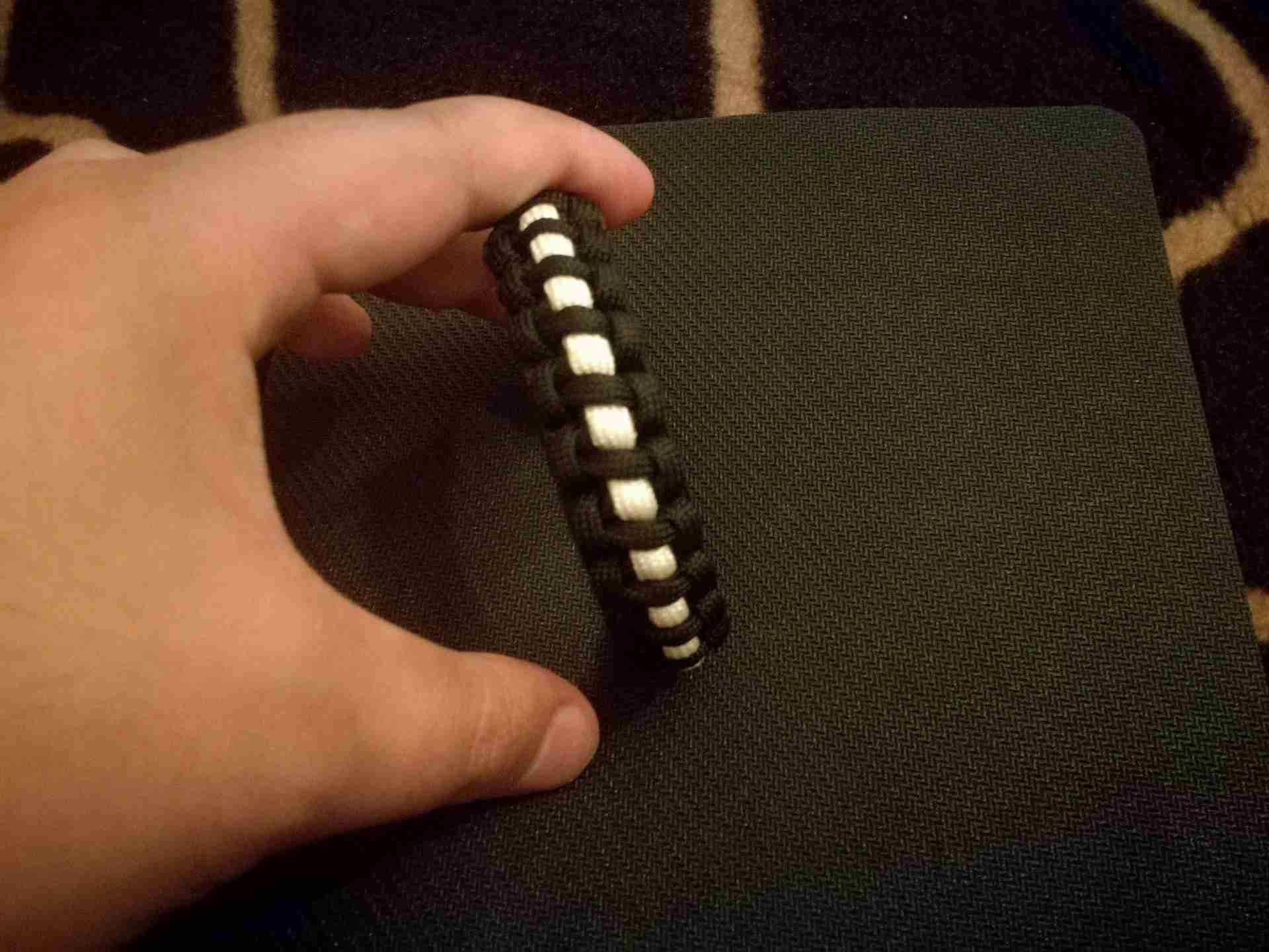 اساور شبابي (صناعة يدوية )
لا تنسَ أنك شاهدت هذا الإعلان في عنكبوت
Bracelet (HandMade)
youths...