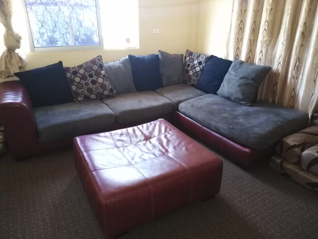 طقم كورنر أمريكي
لا تنسَ أنك شاهدت هذا الإعلان في عنكبوت
الطقم نضيف مطلوب 180
بحالة الوكاله...