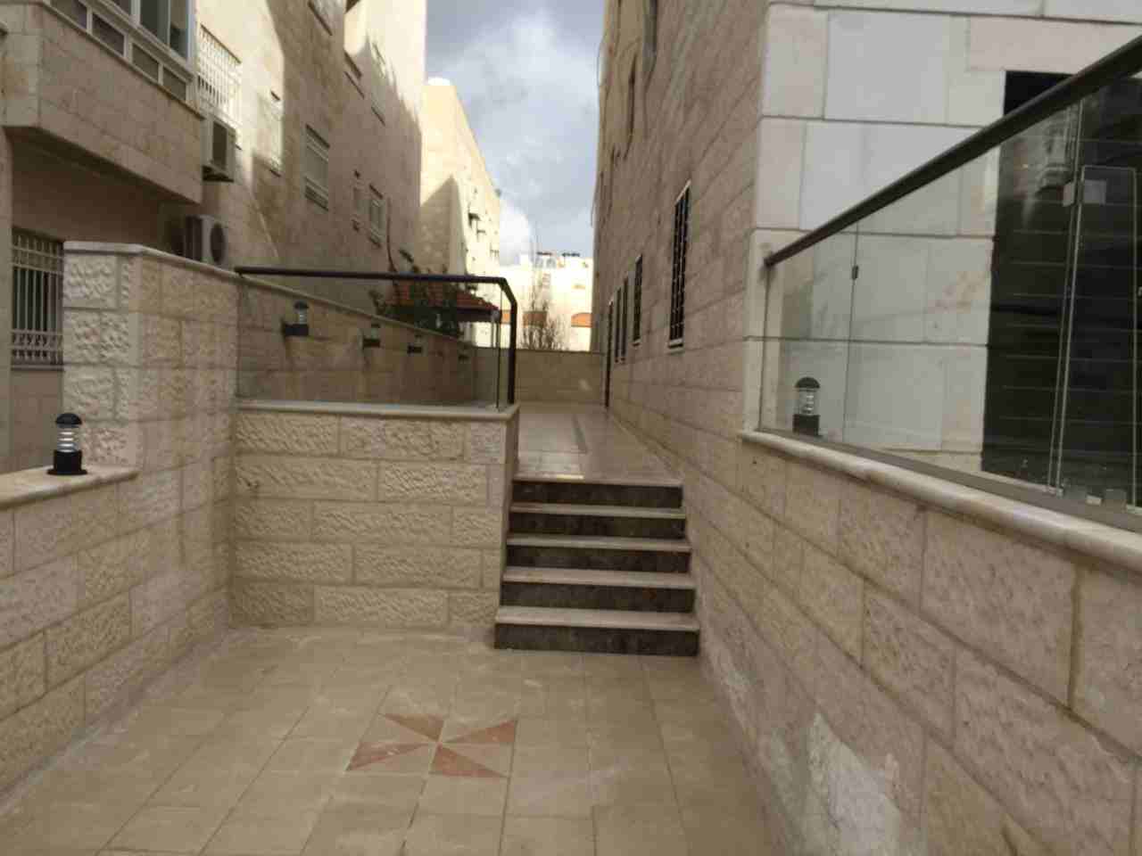 شقة ارضية مفروشة للايجار 3 نوم ضاحية الامير راشد
لا تنسَ أنك شاهدت هذا الإعلان في عنكبوت
طابق ارض...