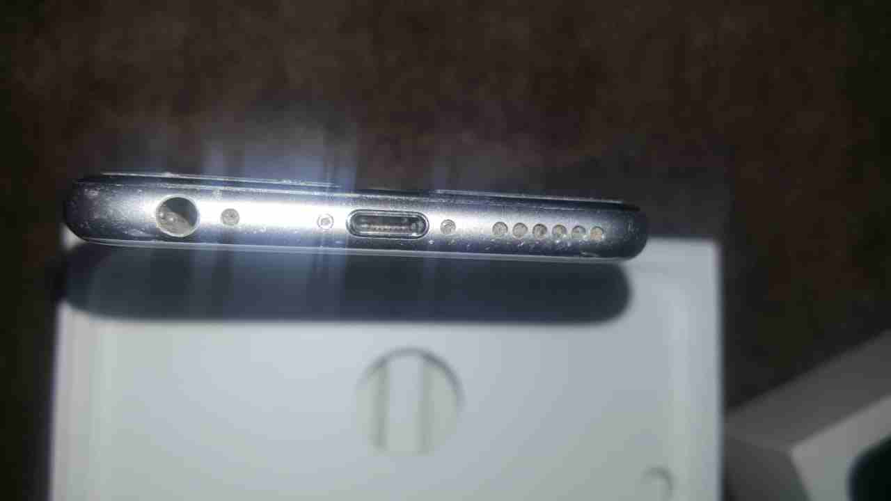 ايفون 6s                                            


	 				لا تنسَ أنك شاهدت هذا الإعلان في عنكبوت            
	 				
                            ايفون 6s بحاله ممتازه للجادين فقط...