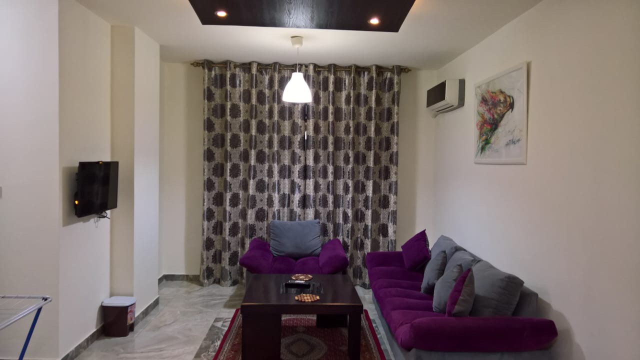استوديو جديد مفروش خلف الجامعة الاردنية للايجار
لا تنسَ أنك شاهدت هذا الإعلان في عنكبوت
للباح...