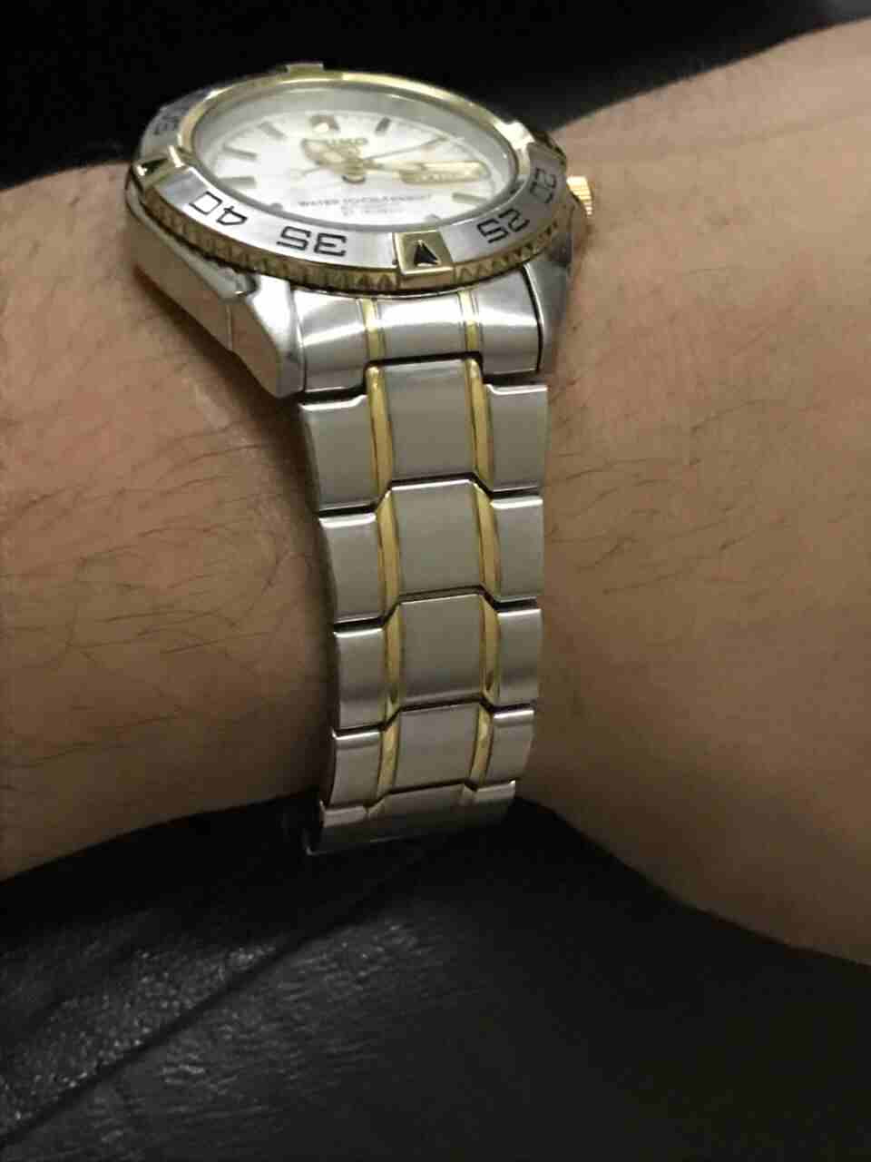 ساعه 5 seiko اوتوماتيك اصليه جديده
لا تنسَ أنك شاهدت هذا الإعلان في عنكبوت
ساعه سيكو 5 seiko اصلي...