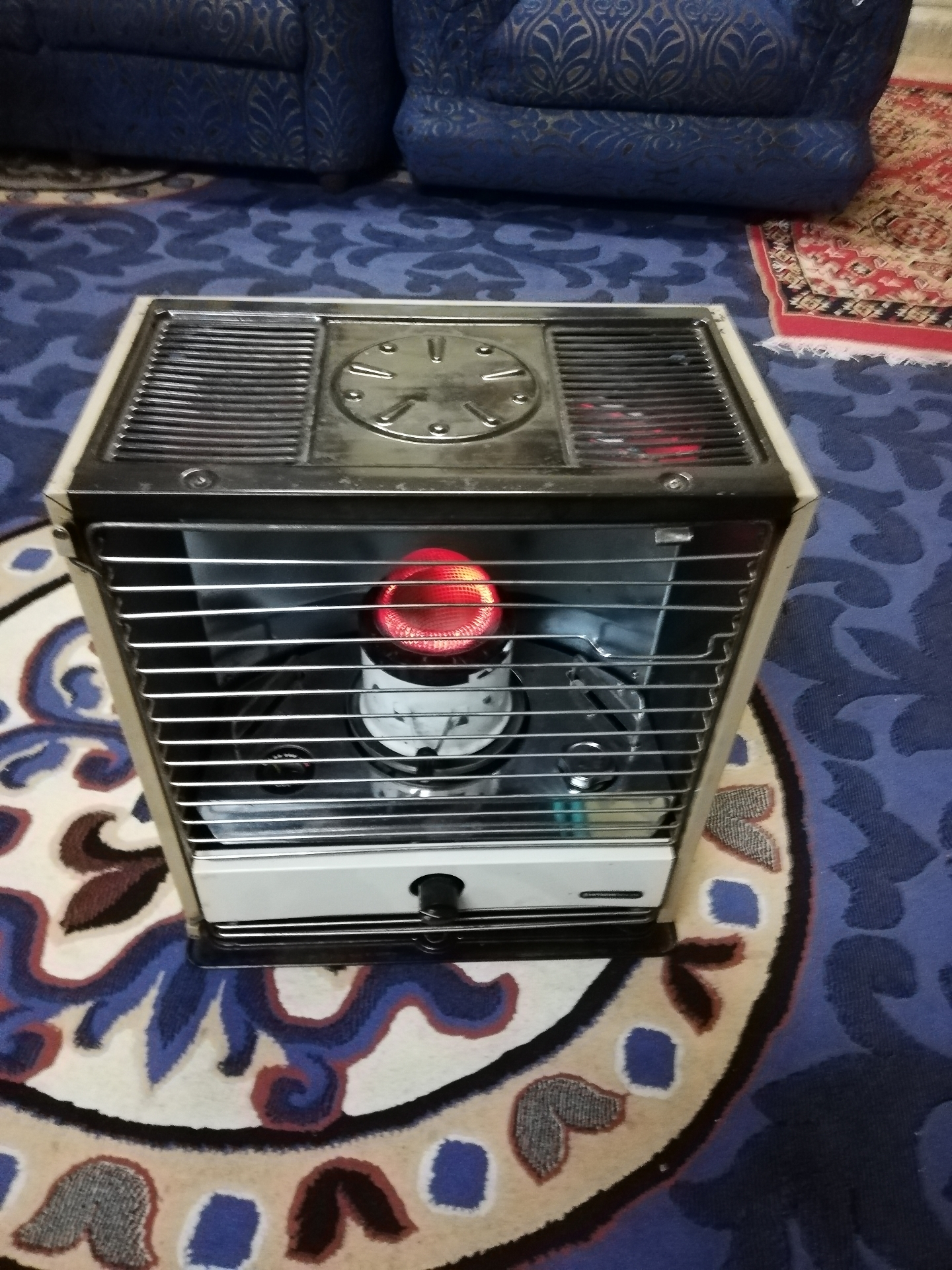 صوبة كاز هيتاشي الياباني الاصلي حبة بلادها شبه وكاله ولا خشط فتيله جدبده ب 35 د                                            


	 				لا تنسَ أنك شاهدت هذا الإعلان في عنكبوت...