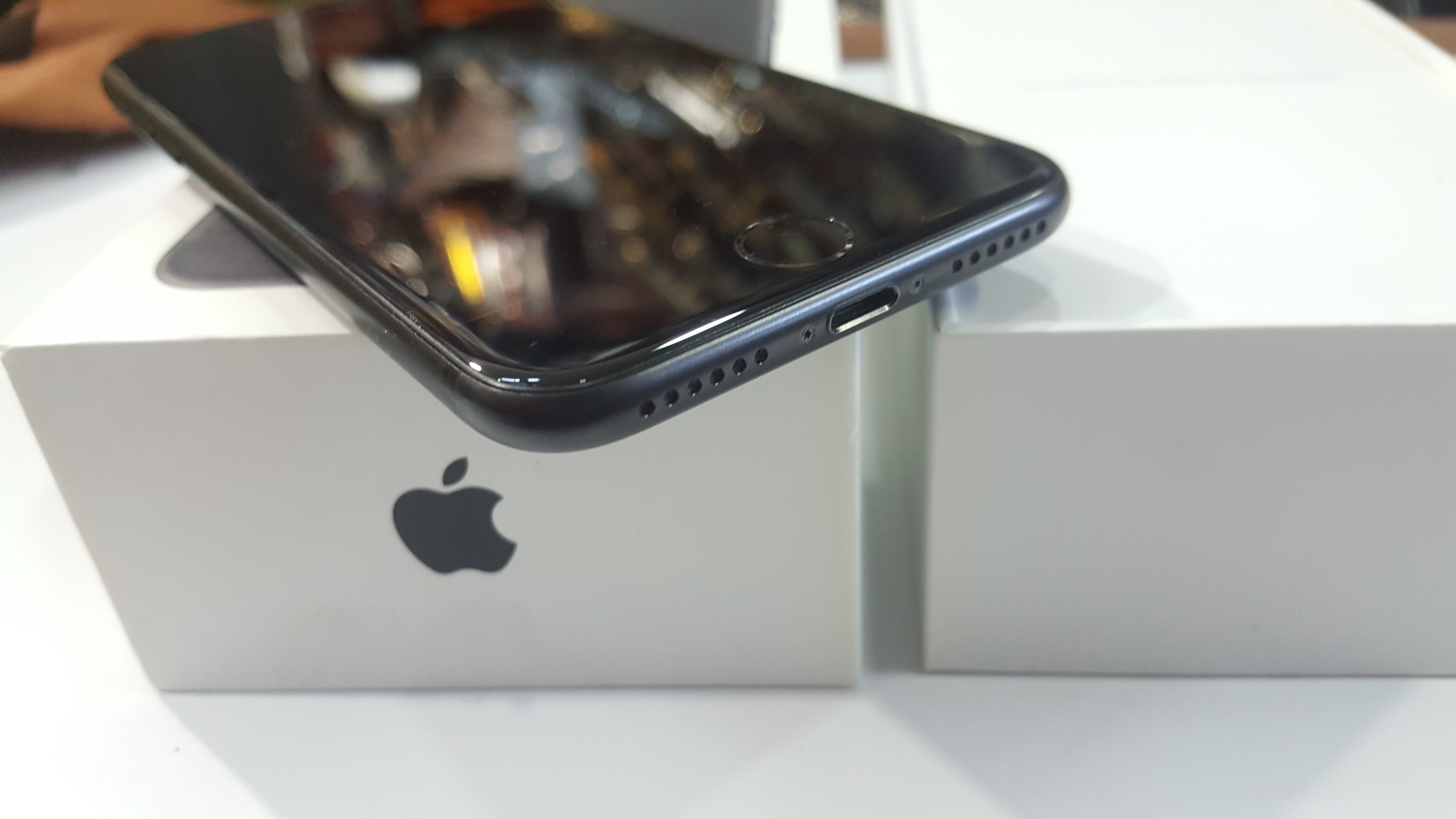 ايفون 7 بحالة الوكااااااااااااله ومع كل اغراضو 32g
لا تنسَ أنك شاهدت هذا الإعلان في عنكبوت
ال...
