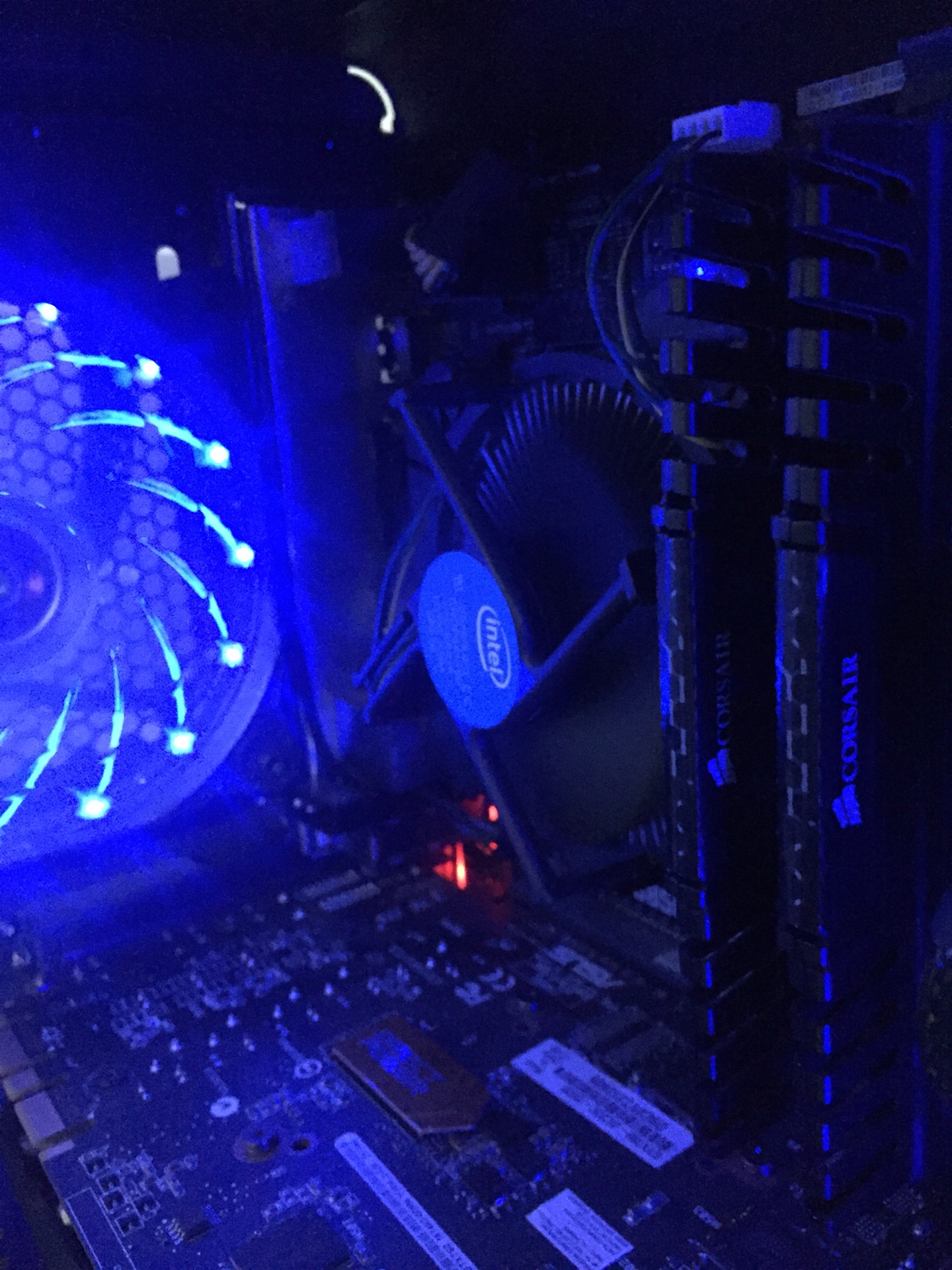 Full Gaming PC GTX 760 TI 2GB DDR 5
لا تنسَ أنك شاهدت هذا الإعلان في عنكبوت
معالج 3.40 4130 C...