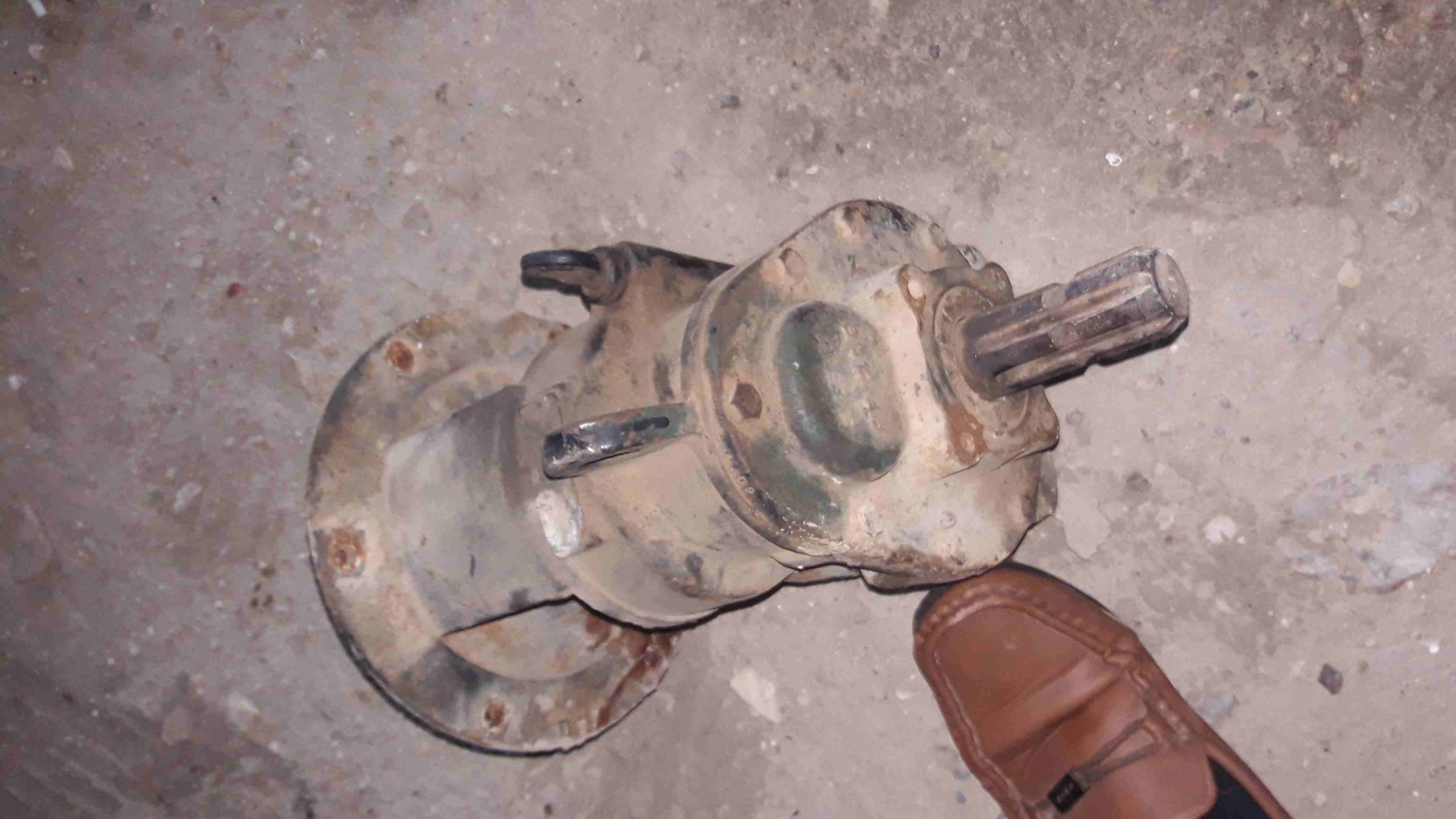 مضخه ماء كبرالي                                            


	 				لا تنسَ أنك شاهدت هذا الإعلان في عنكبوت            
	 				
                            مضخه ماء كبرالي شغاله  بحاجه الى صيانه خف...