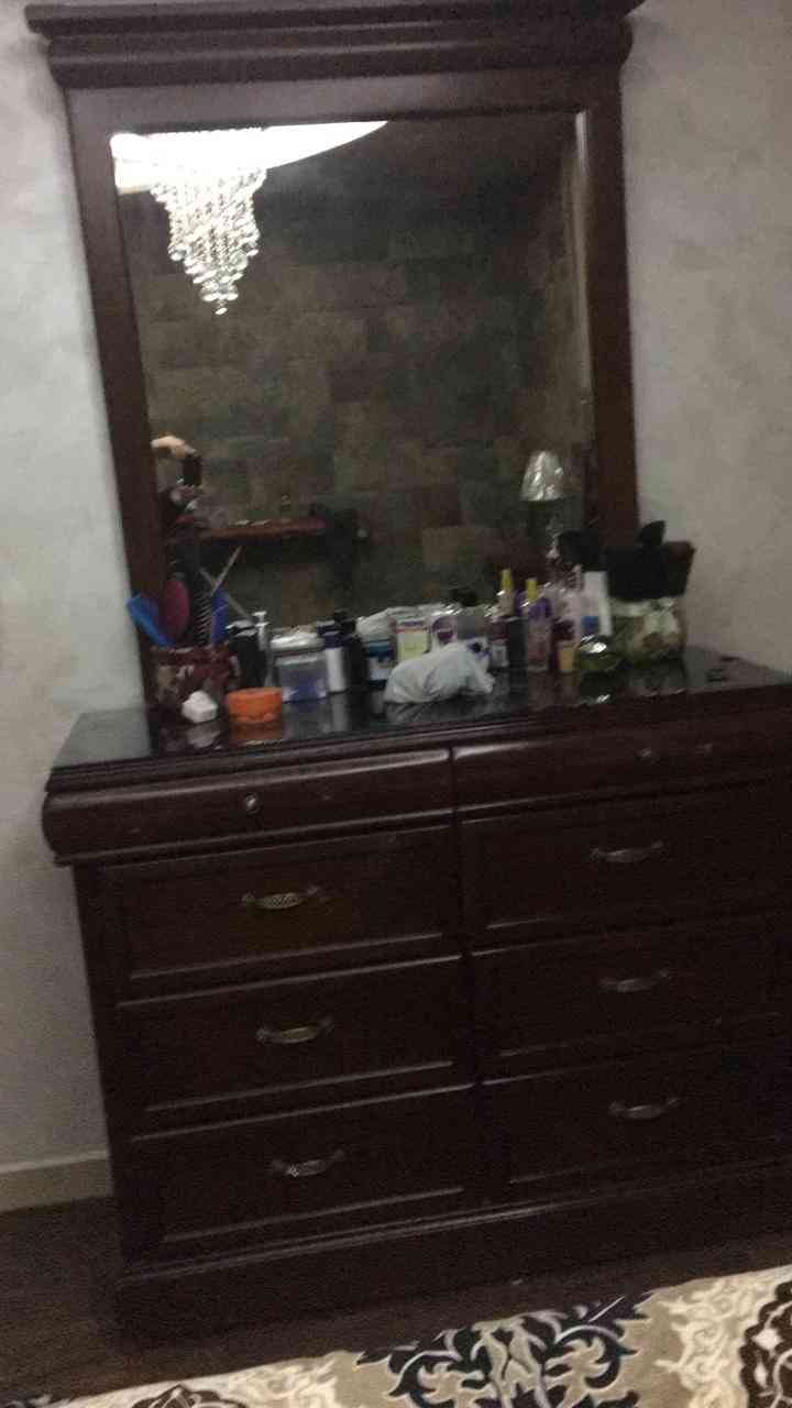 غرفة نوم ماستر بحاله جيده خشب زان و لاتيه .. بحاجة الى دهان وبدون خزانه                                            


	 				لا تنسَ أنك شاهدت هذا الإعلان في عنكبوت...