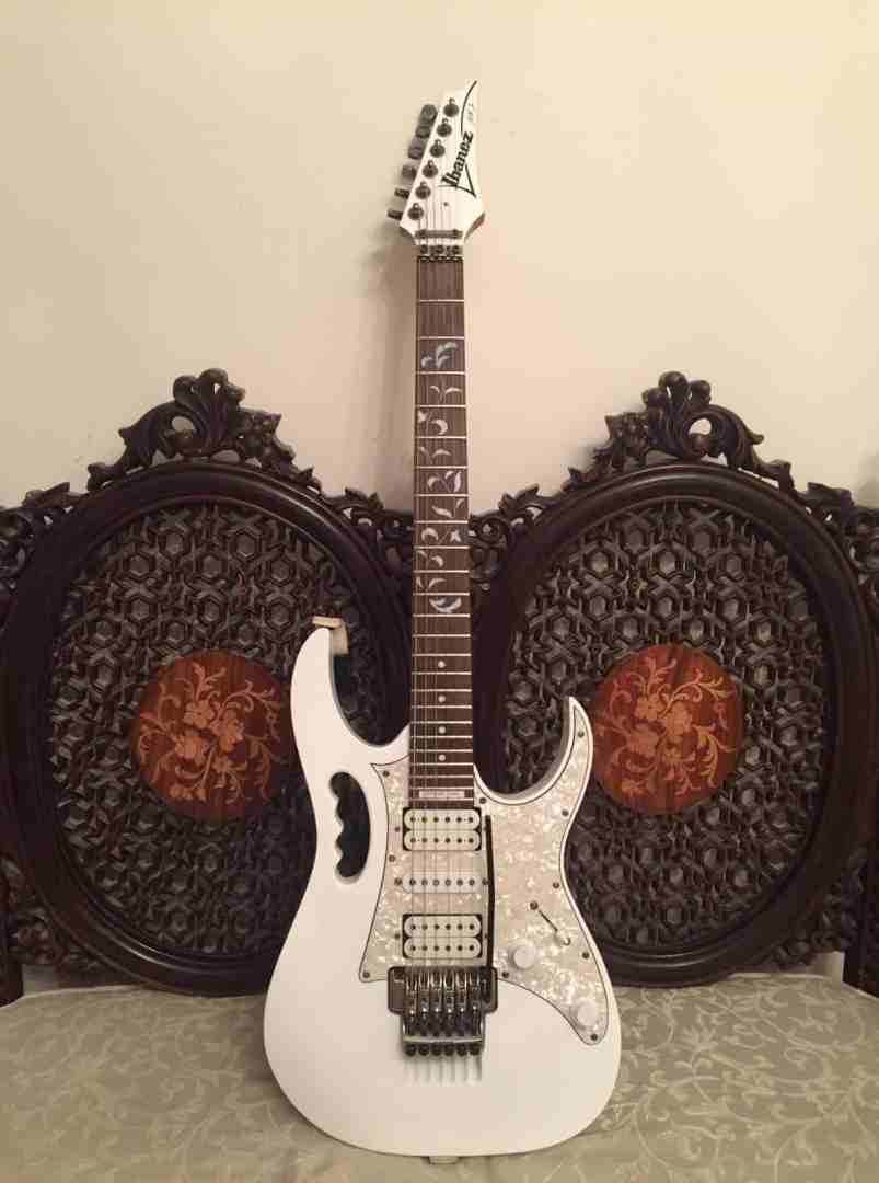 Ibanez JEM 555 / جيتار                                            


	 				لا تنسَ أنك شاهدت هذا الإعلان في عنكبوت            
	 				
                            اليكترك جيتار Ibanez Ibanez JEM 55...