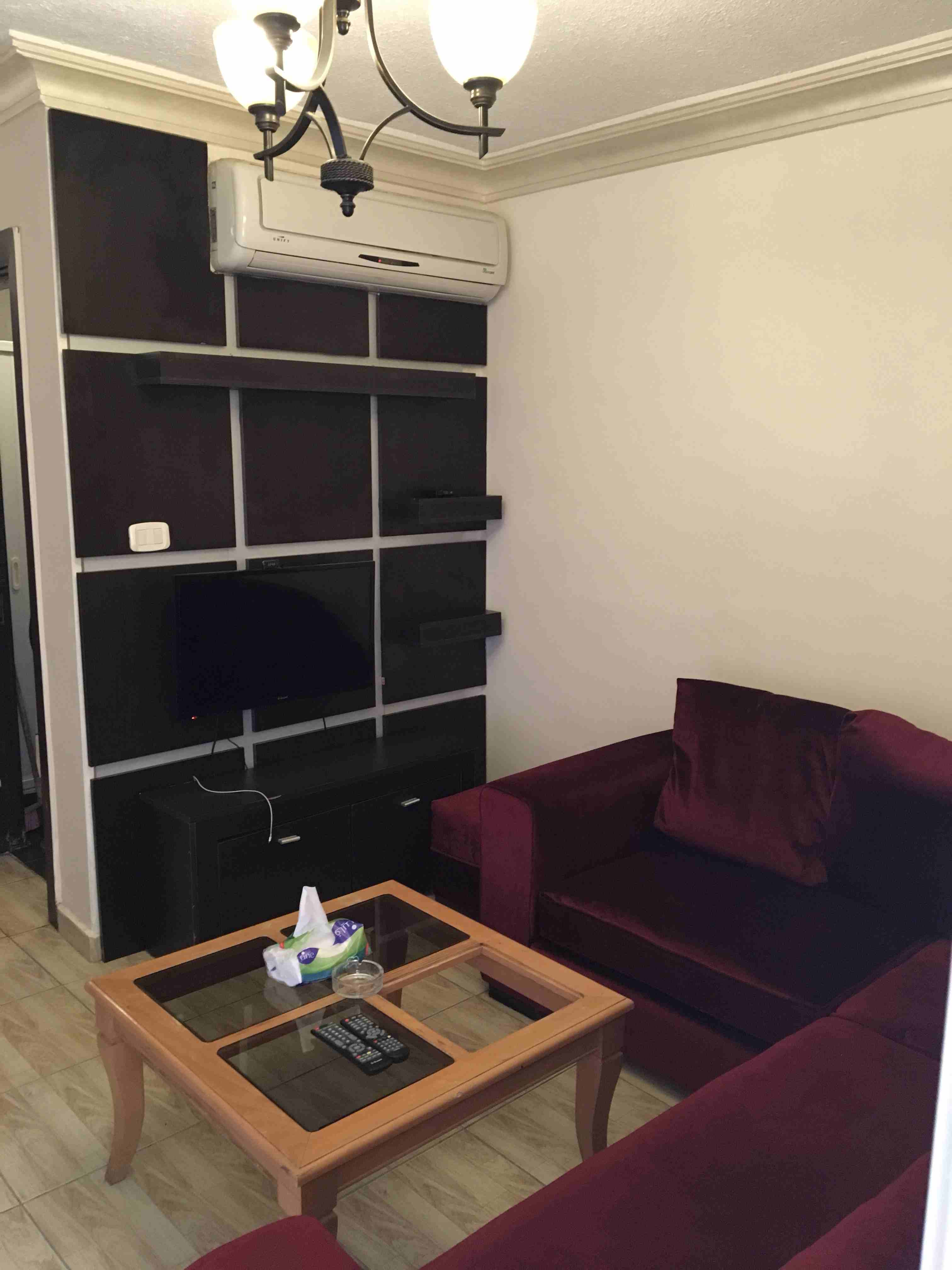 ستوديو مفروش فاخر خلف الهوليدي ان Furnished studio (next to holiday-inn hotel) للبيع او الإيجار                                            


	 				لا تنسَ أنك شاهدت هذا الإعلان في عنكبوت...