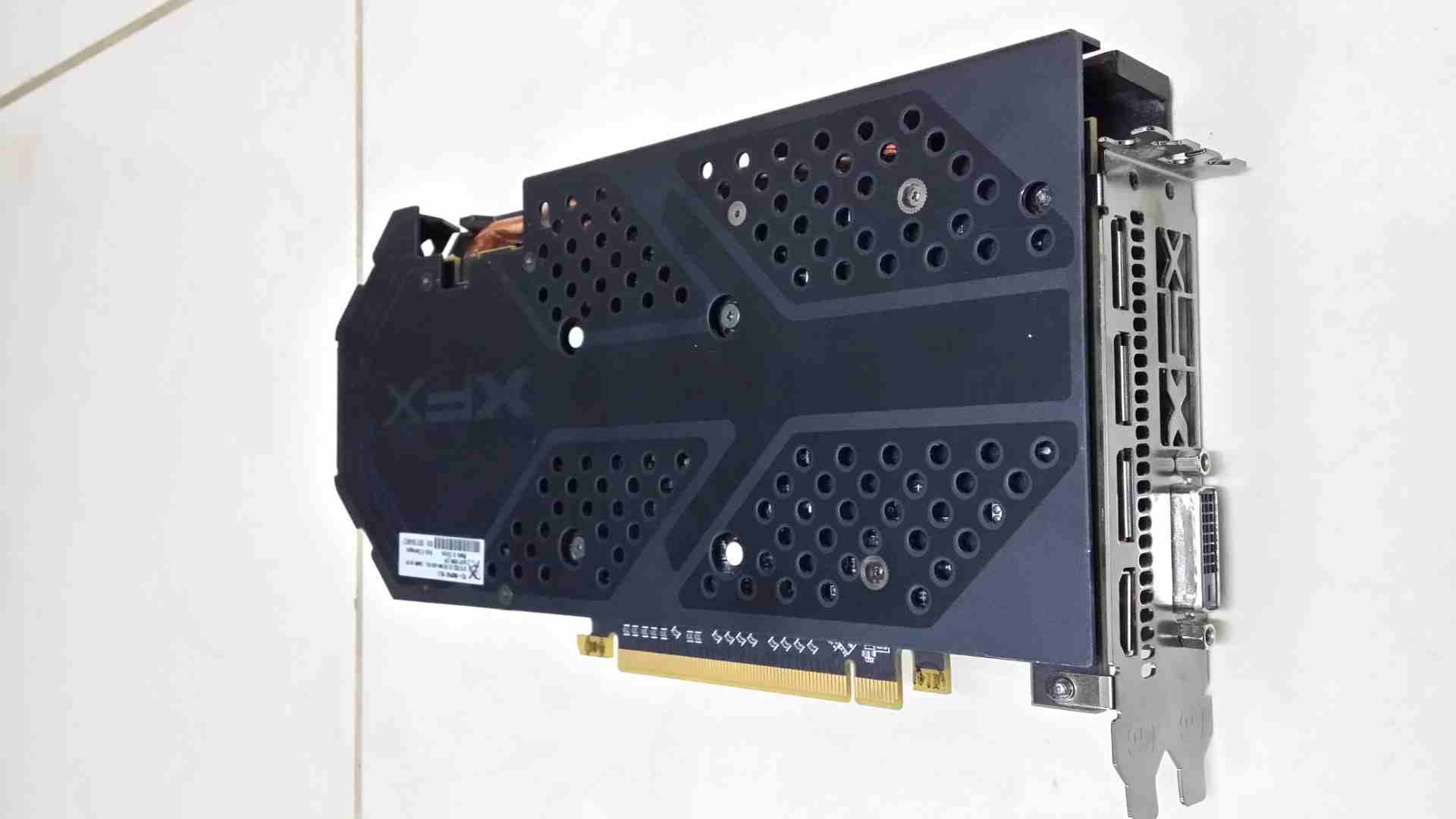كروت شاشة RX580 مخصصة للألعاب و التعدين
لا تنسَ أنك شاهدت هذا الإعلان في عنكبوت
كروت شاشة جديدة ا...