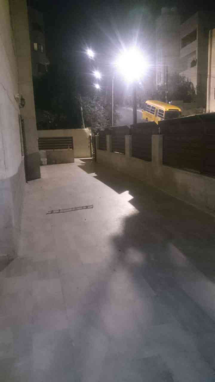 شقه ارضيه فارغه في خلدا ثلاث غرف 350د
لا تنسَ أنك شاهدت هذا الإعلان في عنكبوت
ارضيه مع حديقه...