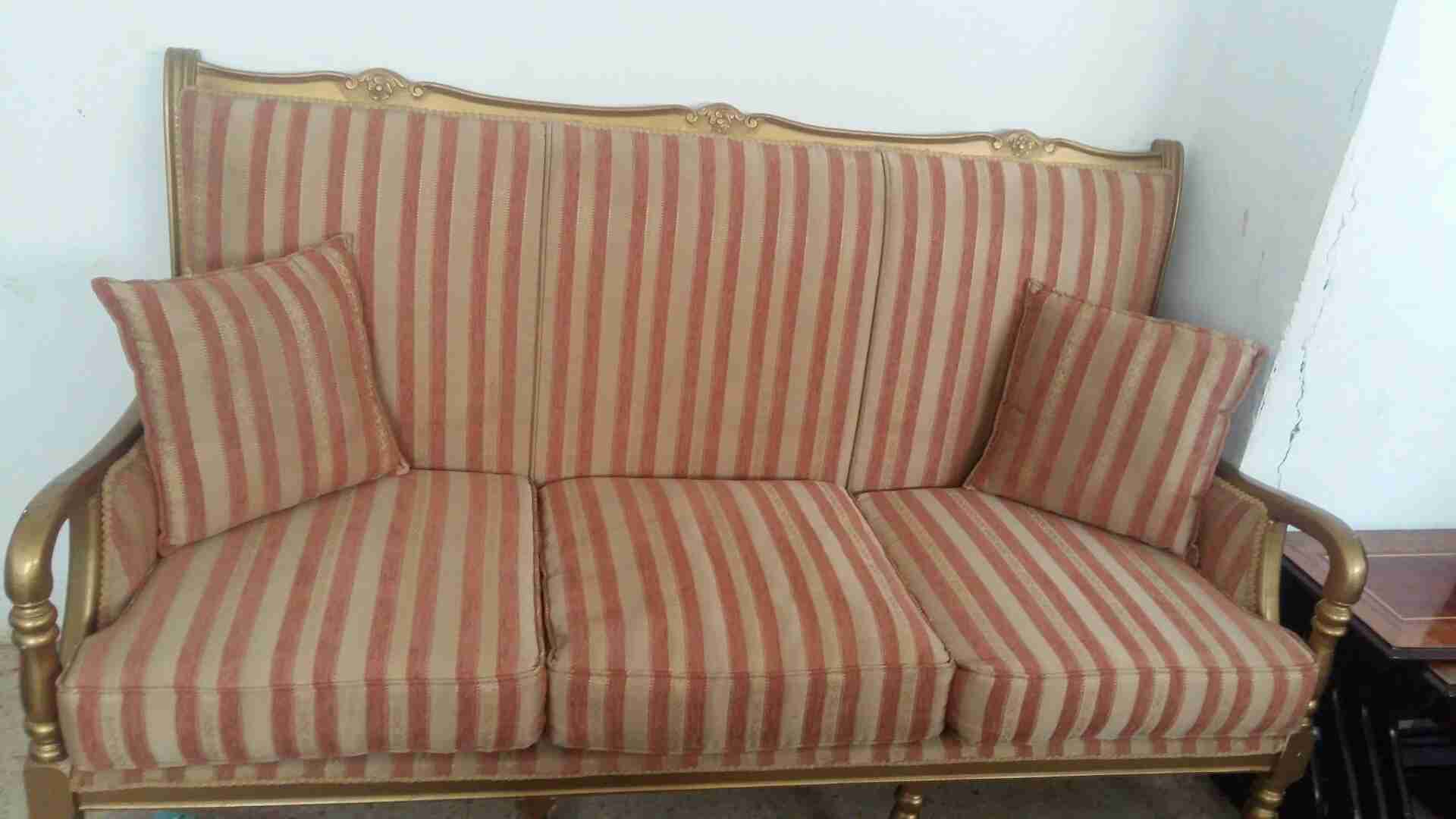 طقم مصري خشب زان
لا تنسَ أنك شاهدت هذا الإعلان في عنكبوت
طقم مصري للبيع...