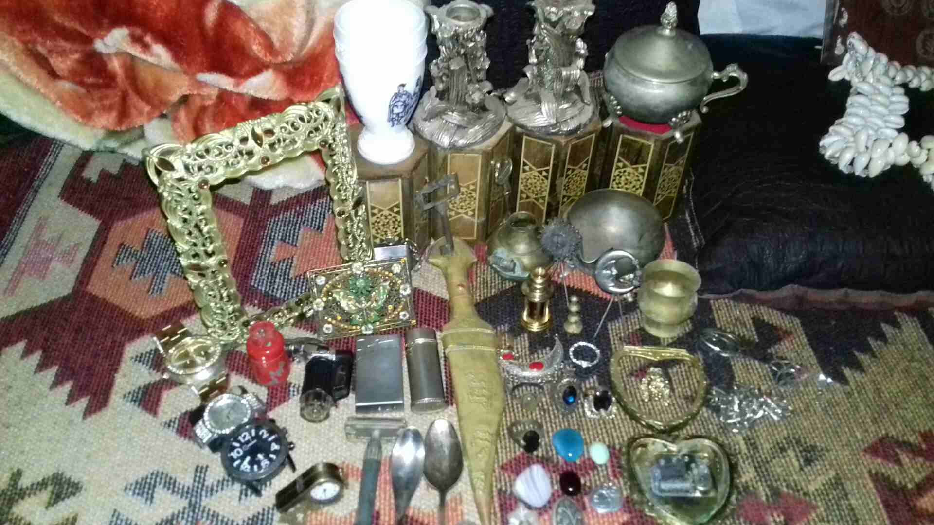 عدسة كاميرا تصوير وانتيكا                                            


	 				لا تنسَ أنك شاهدت هذا الإعلان في عنكبوت            
	 				
                            عدسة المانيه الصنع وخرداوات متن...