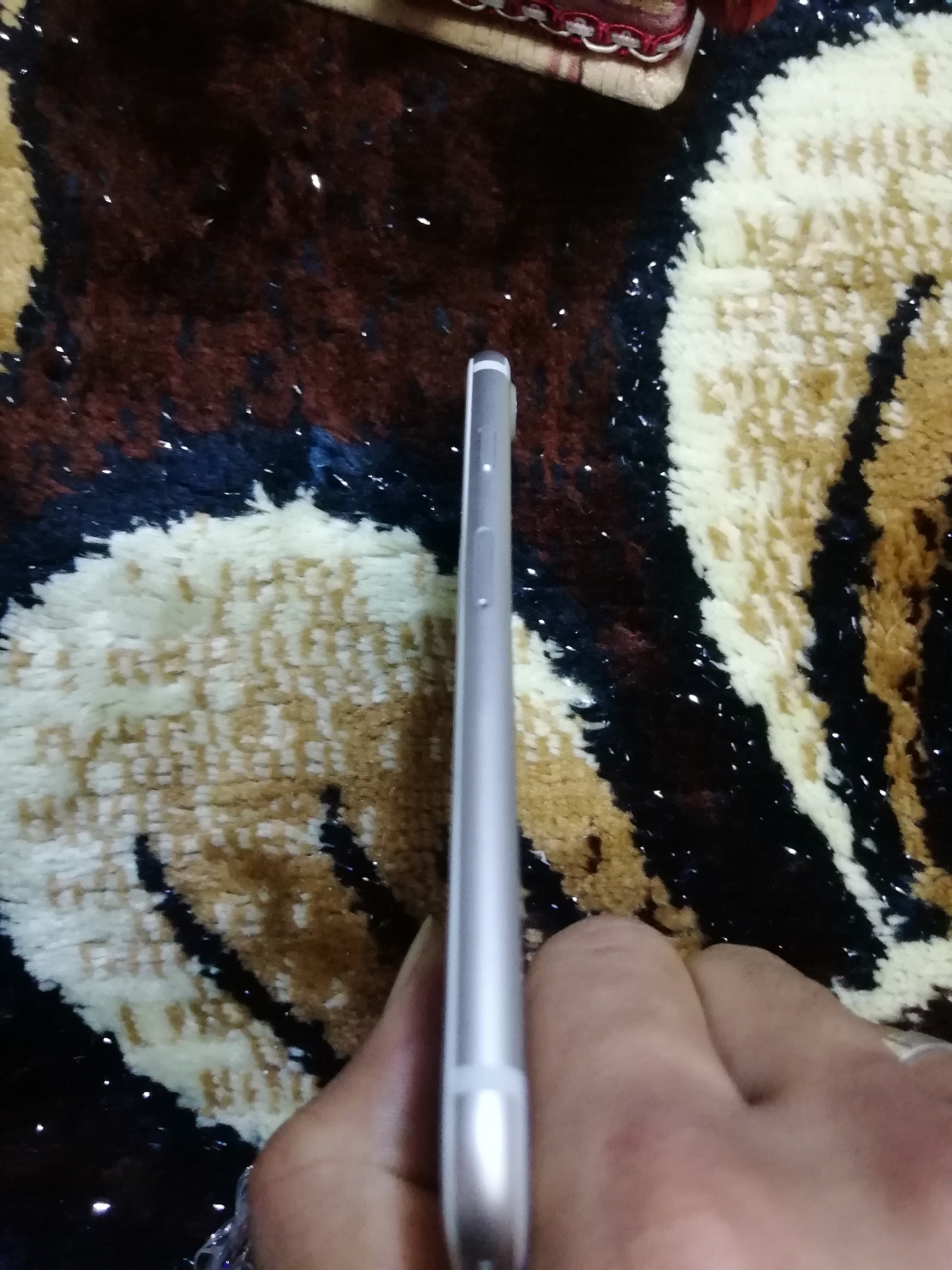 أيفون7 عادي 128جيجا                                            


	 				لا تنسَ أنك شاهدت هذا الإعلان في عنكبوت            
	 				
                                جهاز ولا نقرا ولا خدش معو شاحن وب...