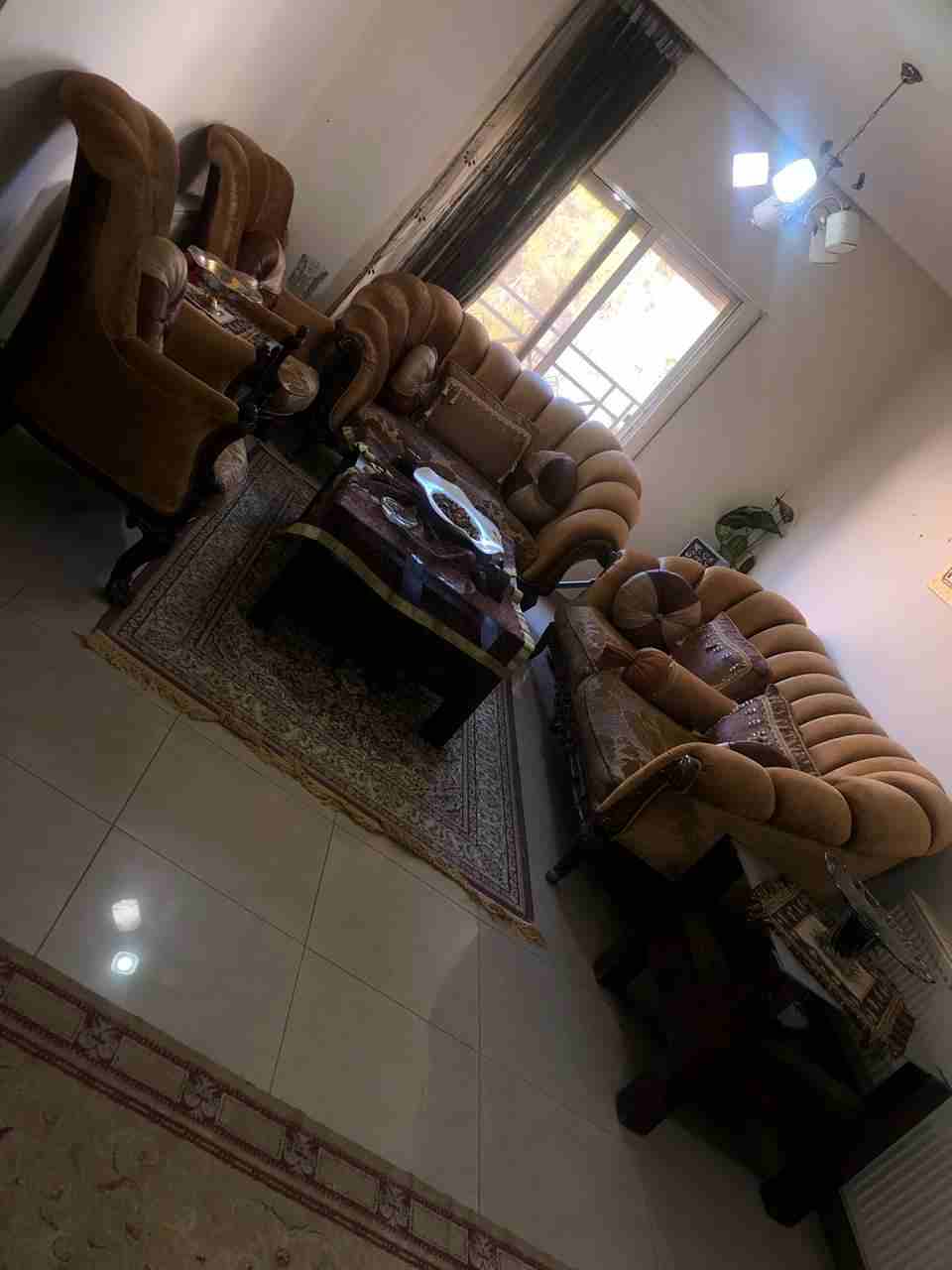 طقم كنب رويال للبيع                                            


	 				لا تنسَ أنك شاهدت هذا الإعلان في عنكبوت            
	 				
                            طقم كنب خشب مصري قماش مخمل رويال بحال...