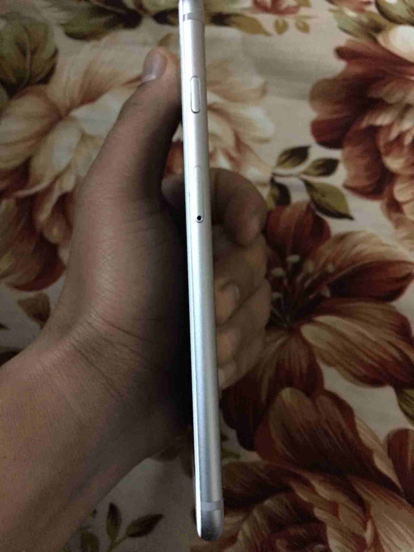 iphone 6 plus 64gb
لا تنسَ أنك شاهدت هذا الإعلان في عنكبوت
الجهاز نظيف بحاجه الى ic شحن و ic تتش...