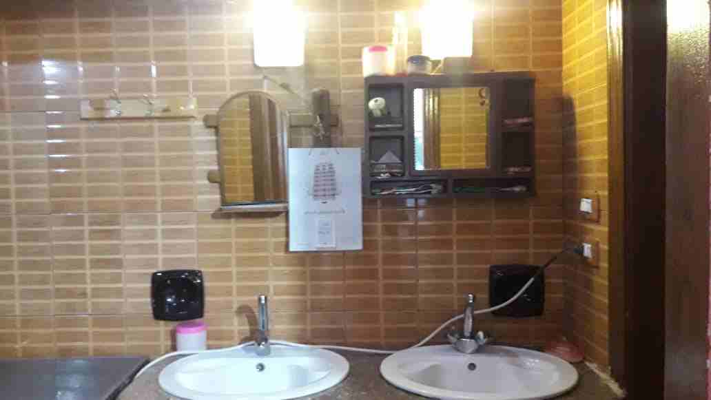 شقة طابق ثالث للبيع في منطقة شعبية بسعر مغري بالاقساط 0796318696
لا تنسَ أنك شاهدت هذا الإعلان في عنكبوت...