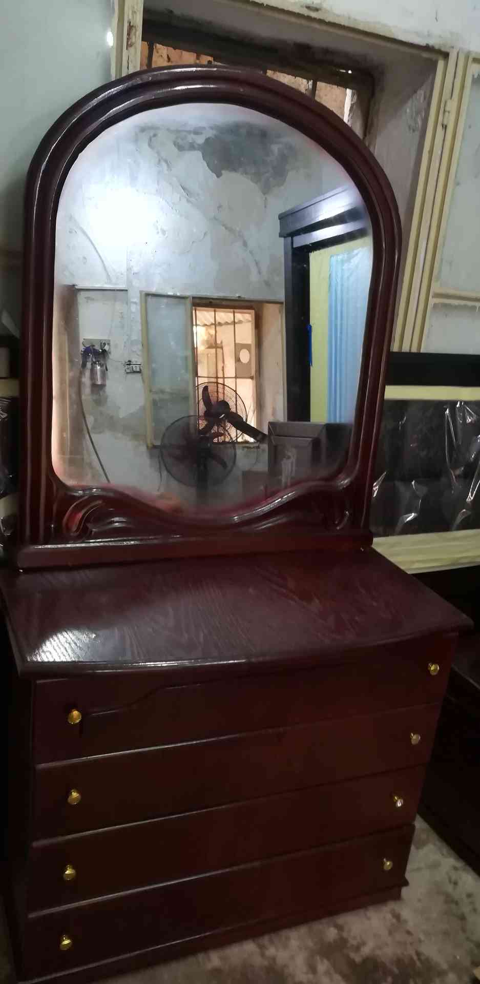 غرفة نوم لاتيه 24 قشره بلوط بحاله الوكالة تفصيل بسعر مغري 270دينار                                            


	 				لا تنسَ أنك شاهدت هذا الإعلان في عنكبوت...