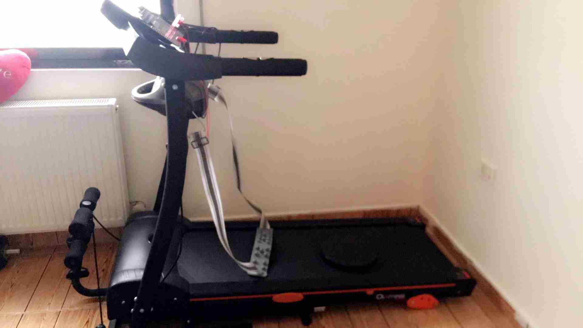 جهاز اولمبيا ..جهاز سير ..و تكسير دهون
لا تنسَ أنك شاهدت هذا الإعلان في عنكبوت
جهاز رياضة مست...