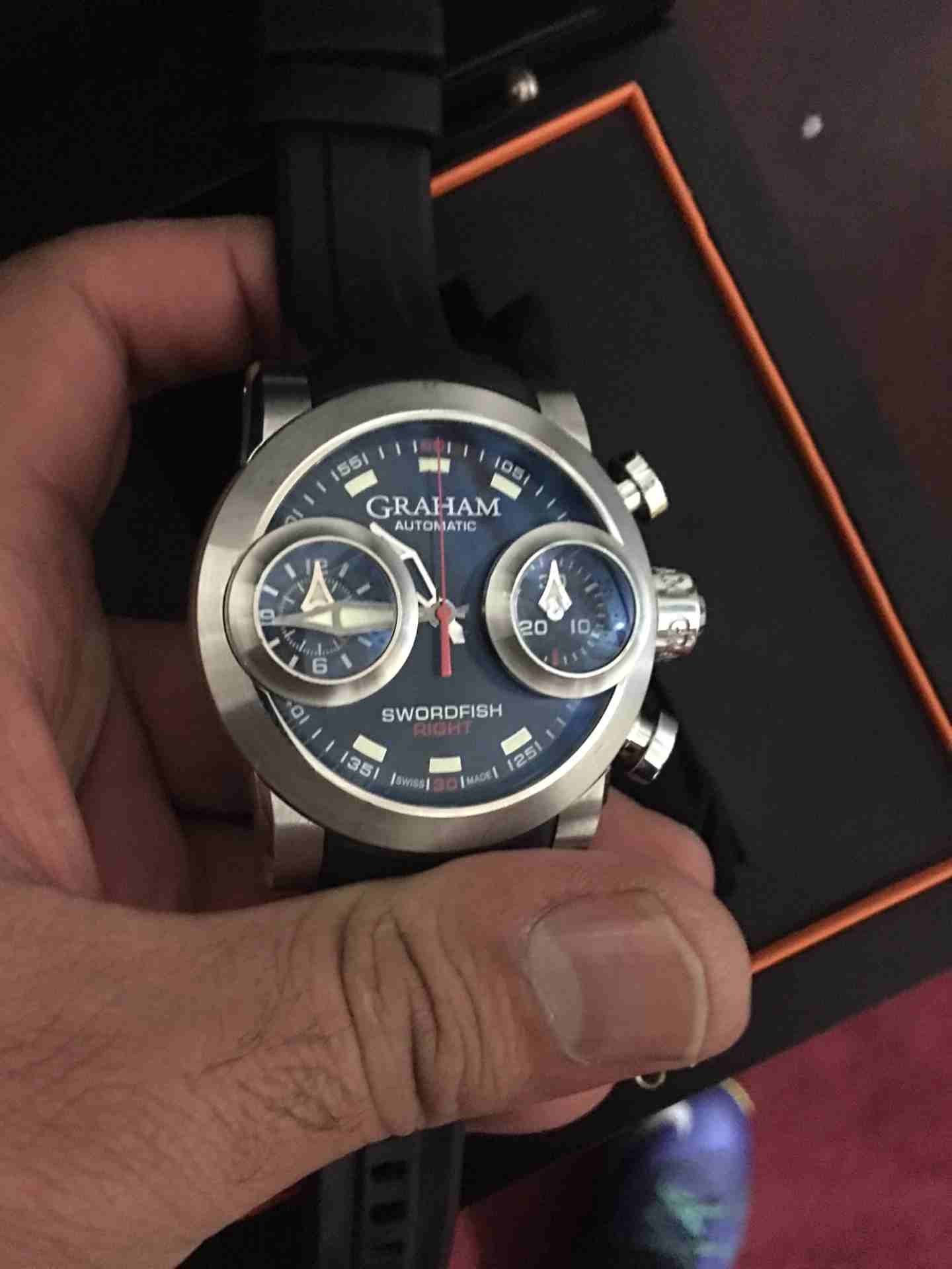 ساعة graham automatic اصلية 100%
لا تنسَ أنك شاهدت هذا الإعلان في عنكبوت
ساعة جراهام سويسرية اصلي...