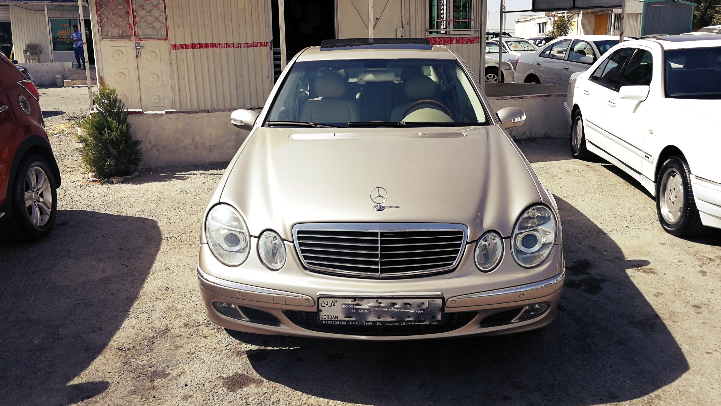 مرسيدس E200 2003 فل مع فتحة                                            


	 				لا تنسَ أنك شاهدت هذا الإعلان في عنكبوت            
	 				
                                **البيع بداعي التجارة
**غ...