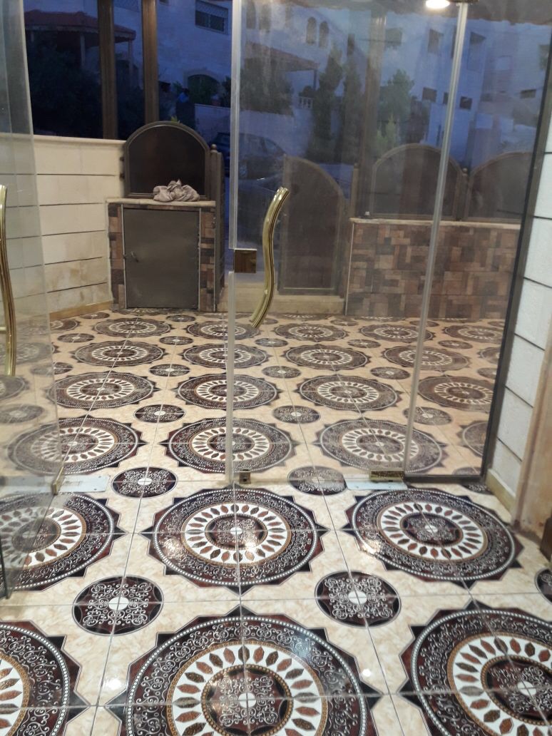 بناية للبيع من ثلاث طوابق بالقرب من القيادة العامة طبربور
لا تنسَ أنك شاهدت هذا الإعلان في عنكبوت...