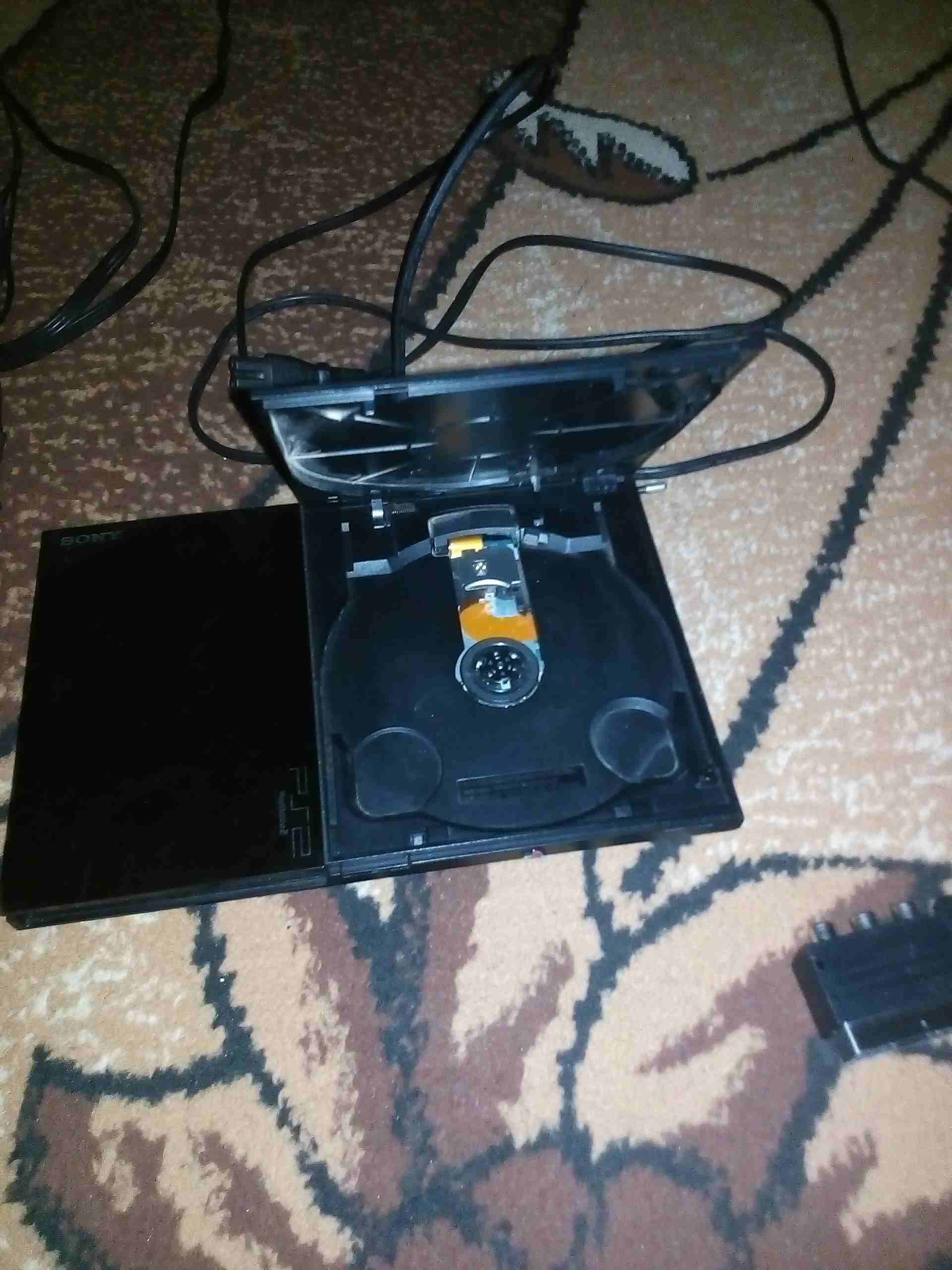 البلاستيشن 2 نضيف ممتاز
لا تنسَ أنك شاهدت هذا الإعلان في عنكبوت
جهاز بصلت على نبي البلاستيشن 2 مع...