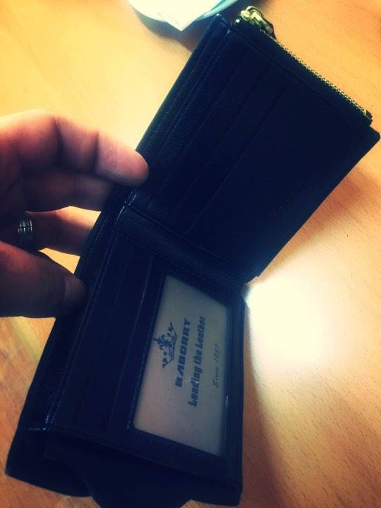 محاظ رجالي men wallet
لا تنسَ أنك شاهدت هذا الإعلان في عنكبوت
محافظ مميزه للبيع
جلد ممتاز
ا...