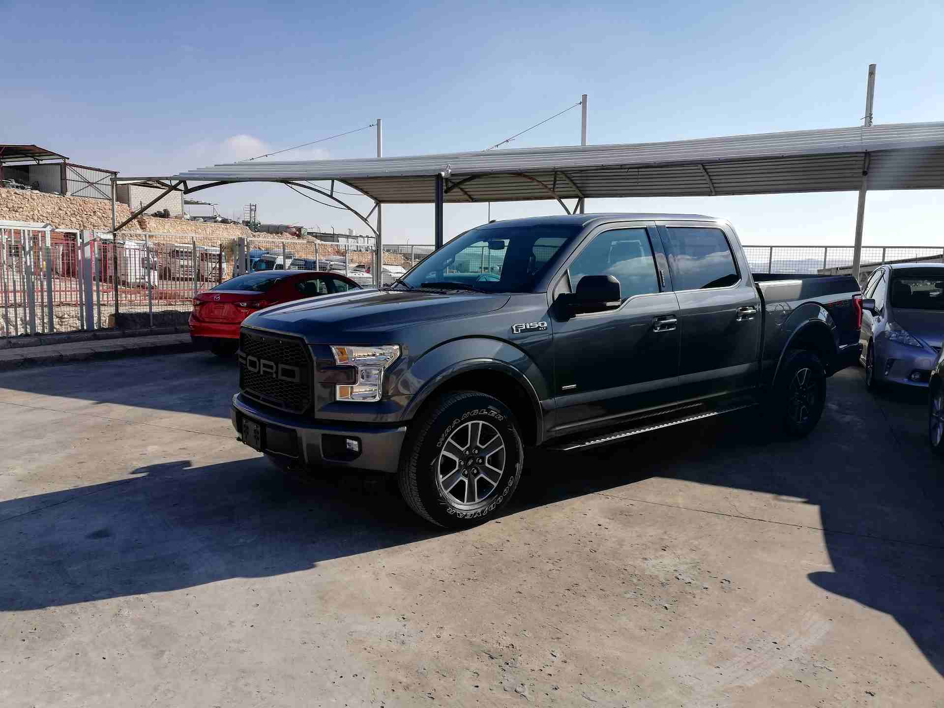 F150  4X4  2015                                            


	 				لا تنسَ أنك شاهدت هذا الإعلان في عنكبوت            
	 				
                            موديل 2015
محرك 3500 twin turbo
جير ارضي...