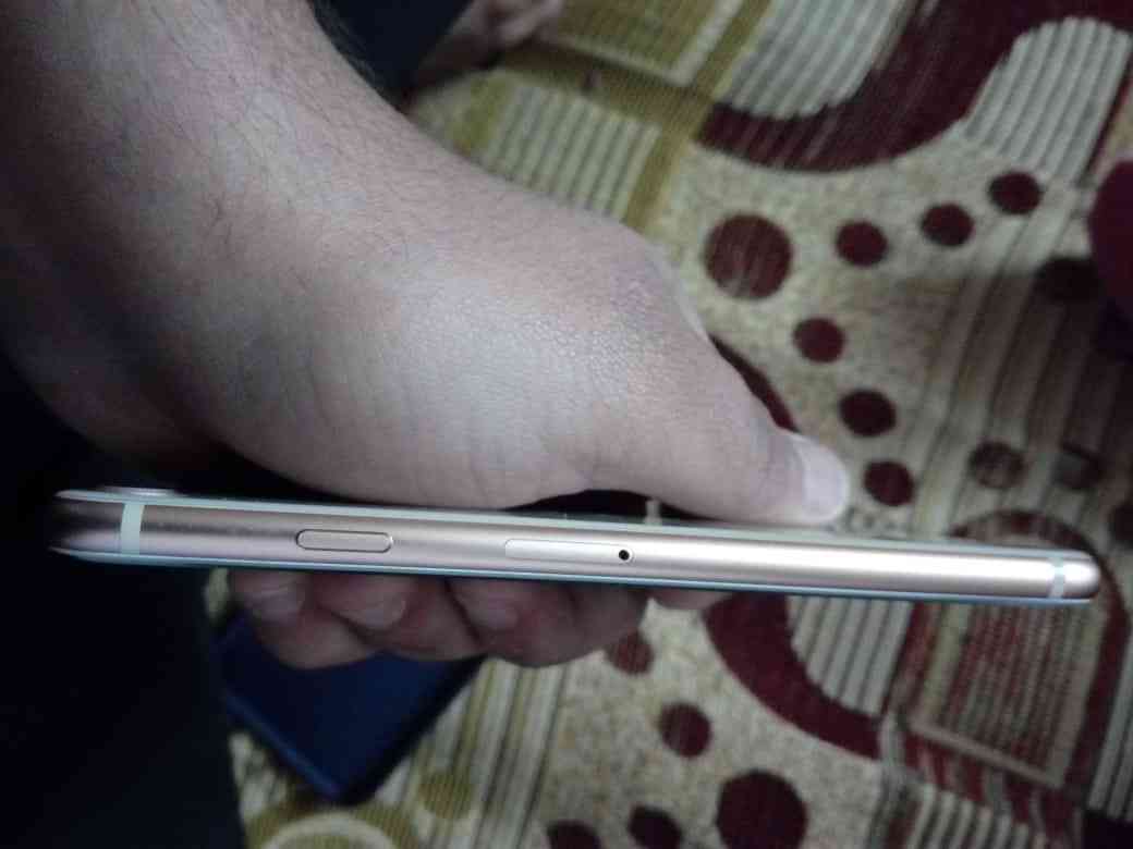 ايفون 8 جولد روز 64g                                            


	 				لا تنسَ أنك شاهدت هذا الإعلان في عنكبوت            
	 				
                                تلفون بحالة الجديد معه جميع اغرا...