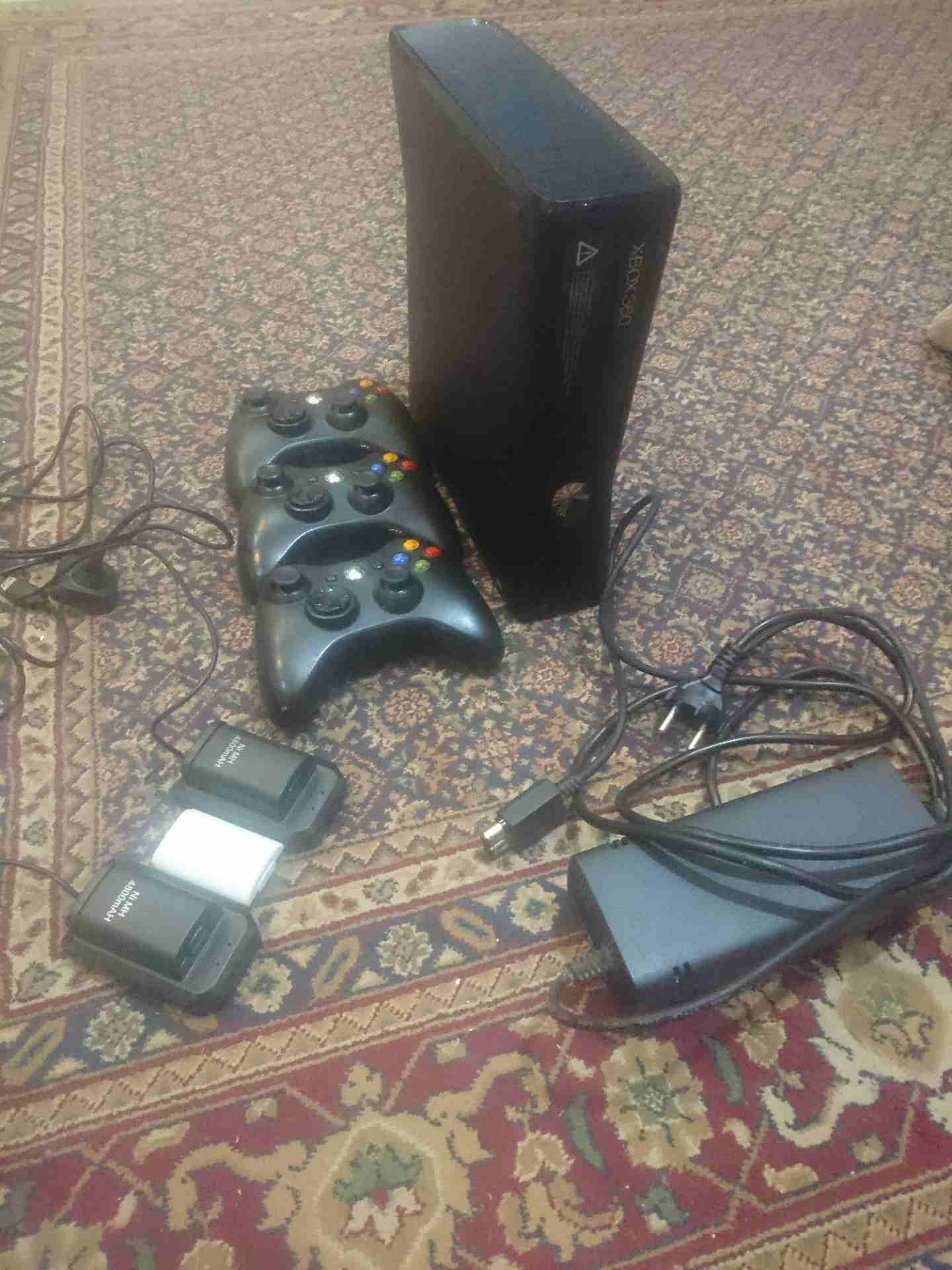 جهاز Xbox 360 مع اغراض كثيره للبيع فقط غير قابل للبدل                                            


	 				لا تنسَ أنك شاهدت هذا الإعلان في عنكبوت            
	 				
                            Xbo...