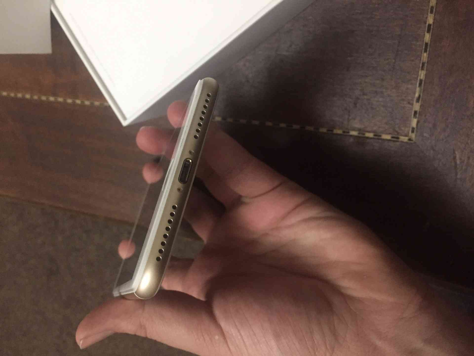 ايفون 7plus 128g ولا نقرة وكالة مع الشاحن والكرتونة
لا تنسَ أنك شاهدت هذا الإعلان في عنكبوت
ا...