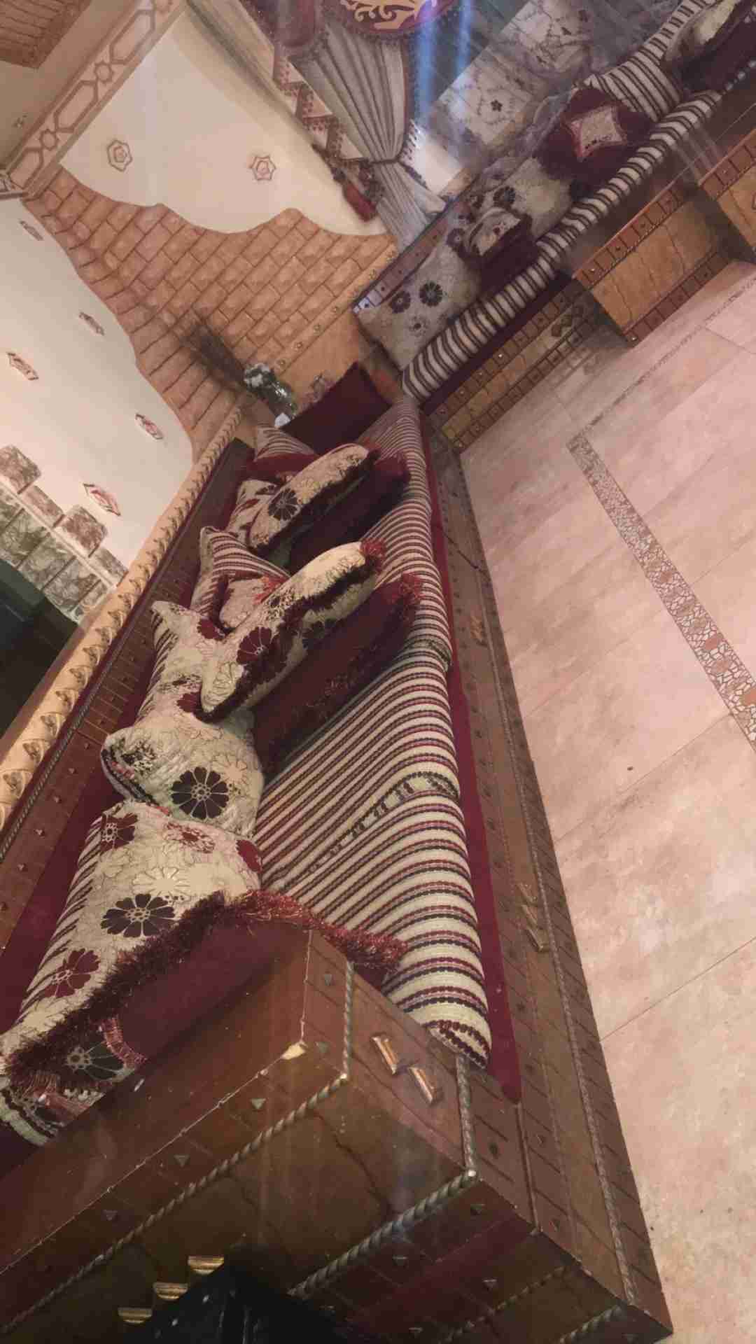كنب خشب ماليزي
لا تنسَ أنك شاهدت هذا الإعلان في عنكبوت
كنب خشب ماليزي
اطواله 9 في 5 في 4
مع...