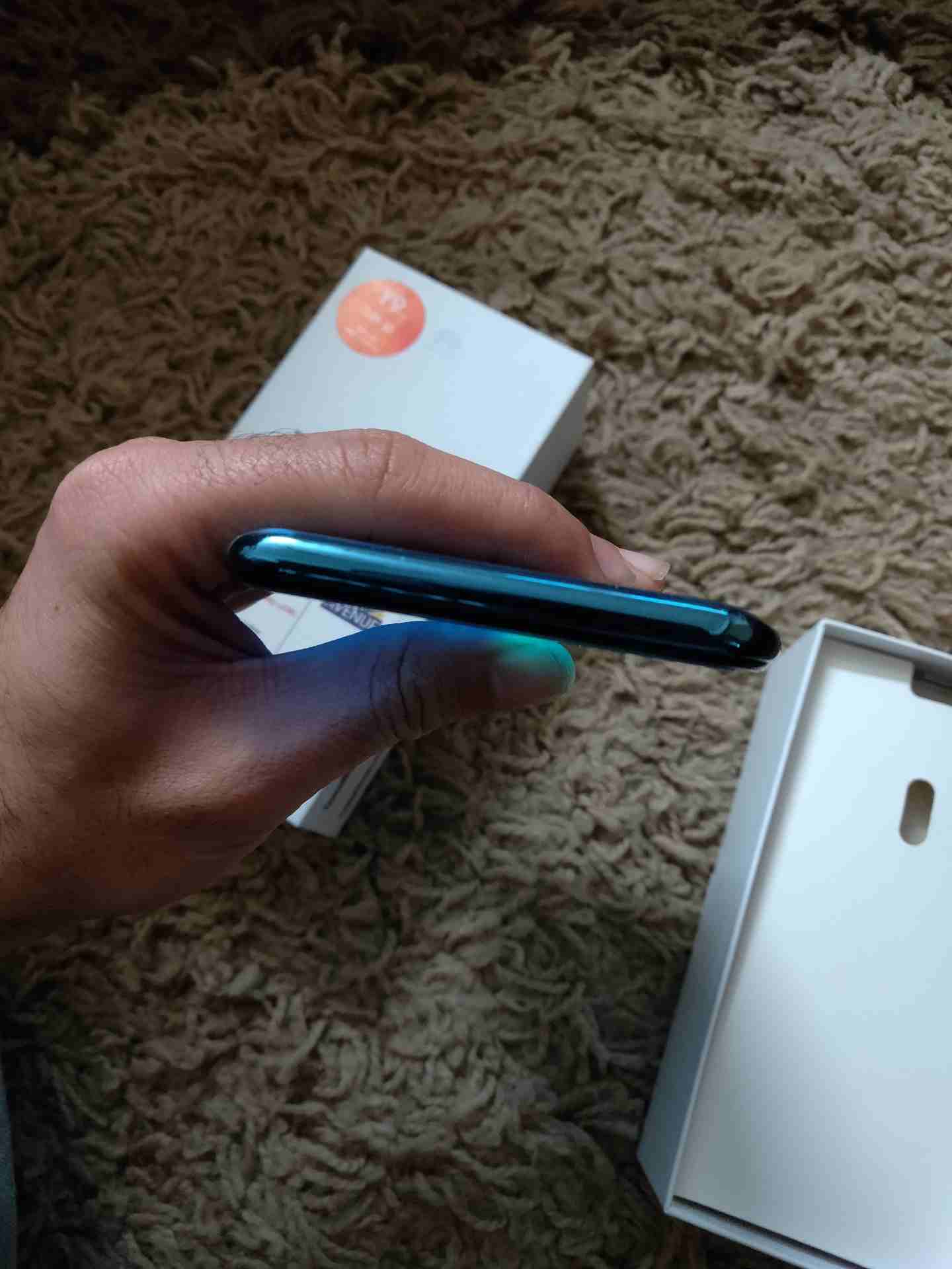 huawei y9 2019 للبيع
لا تنسَ أنك شاهدت هذا الإعلان في عنكبوت
الجهاز غني عن التعريف
معه كامل اغراض...