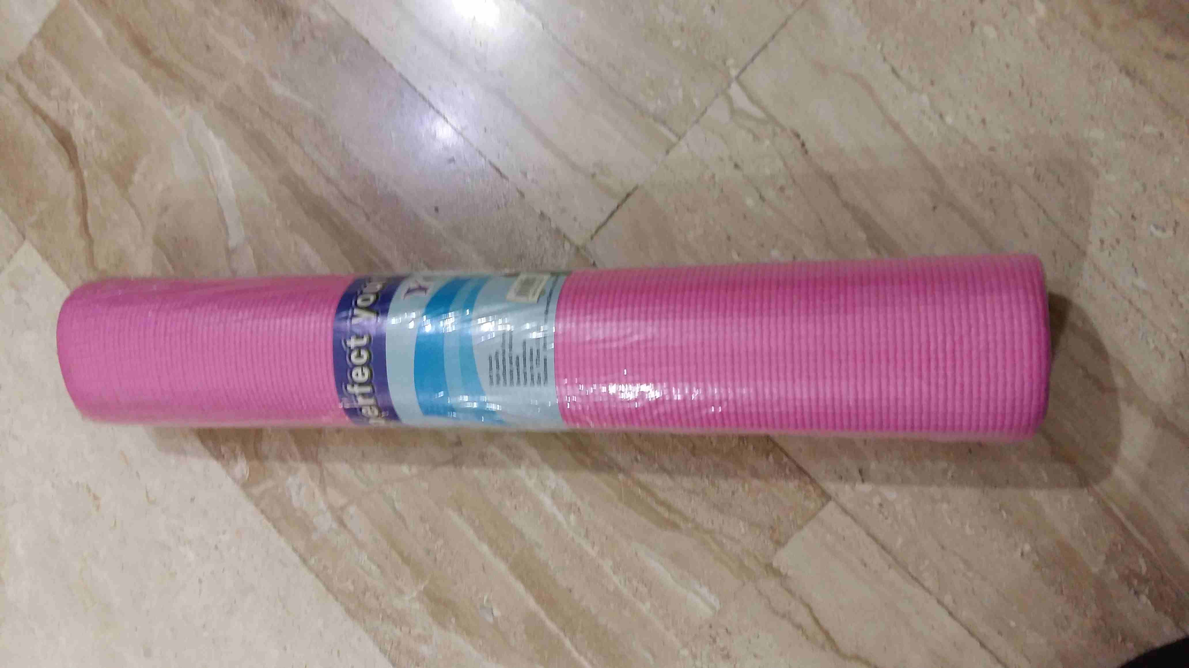 سجادة يوغا  YOGA MAT                                            


	 				لا تنسَ أنك شاهدت هذا الإعلان في عنكبوت            
	 				
                            جديدة لم تستعمل, سعرها الأصلي 25 و م...