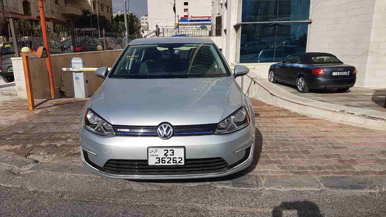 VOLKSWAGEN E-GOLF 2015 SILVER
لا تنسَ أنك شاهدت هذا الإعلان في عنكبوت
2015 جولف كهرباء E Golf SE...