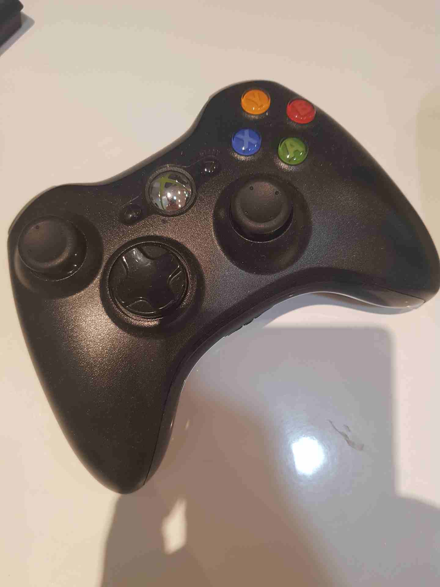 يدين اكس بوكس 360 شبه جديدين                                            


	 				لا تنسَ أنك شاهدت هذا الإعلان في عنكبوت            
	 				
                            يدين اكس بوكس 360 شبه جديدة...