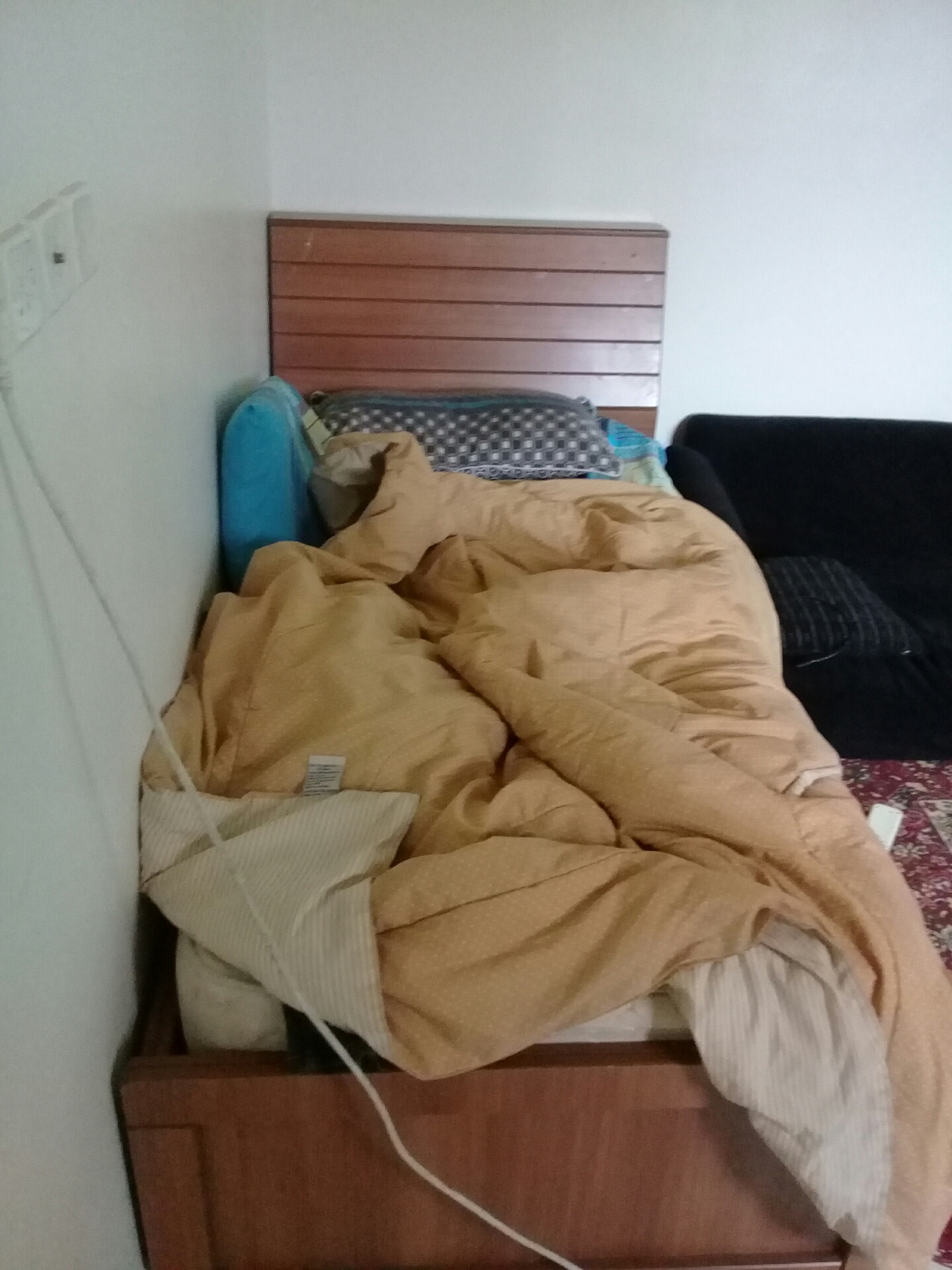 اغراض للبيع
لا تنسَ أنك شاهدت هذا الإعلان في عنكبوت
غرفة نوم الكبيرة 400 ريال
غرفة نوم مفرد...