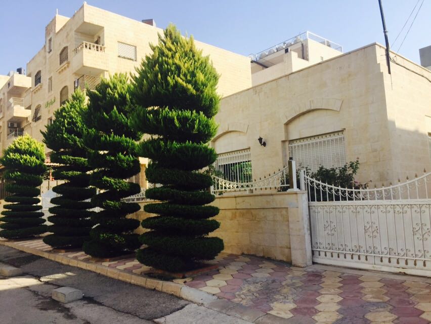 بيت مستقل(فيلا) في ضاحية الحج حسن بالقرب من مستشفى الحنان (مسجد ابو اسلام)
لا تنسَ أنك شاهدت هذا الإعلان في عنكبوت...