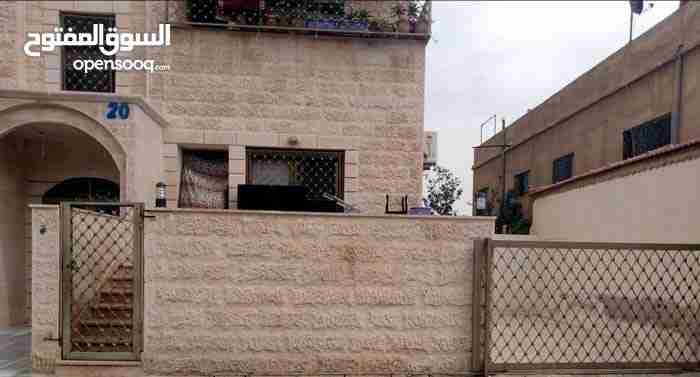 شقه بسعر مغري جدا للبيع في الهاشمي الشمالي                                            


	 				لا تنسَ أنك شاهدت هذا الإعلان في عنكبوت            
	 				
                                شقه طابق ا...