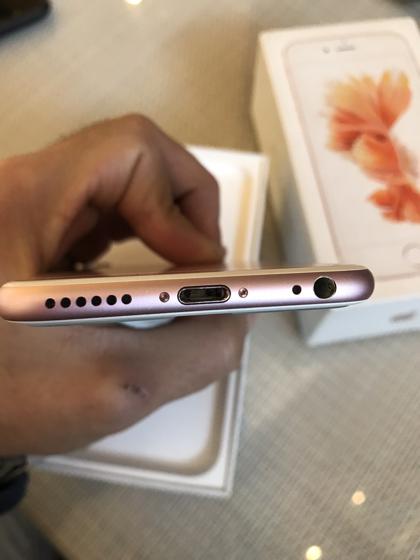 iphone 6s 64g rode gold
لا تنسَ أنك شاهدت هذا الإعلان في عنكبوت
الجهاز حالته ممتازه مافيهوش ا...