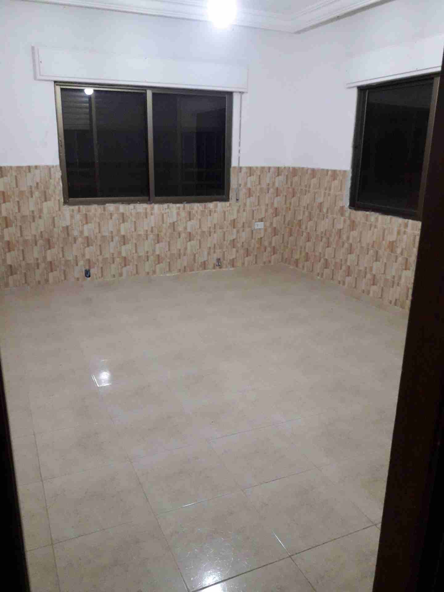 3 نوم شقة ارضية فارغة للايجار ضاحية الرشيد 230 دينار شهري الدفع
لا تنسَ أنك شاهدت هذا الإعلان في عنكبوت...