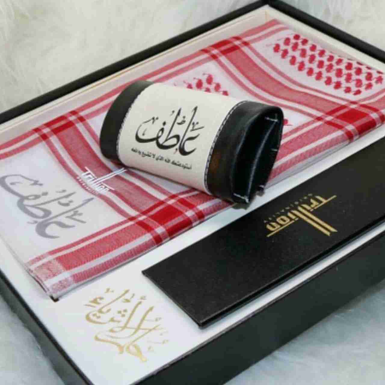 مطليات
لا تنسَ أنك شاهدت هذا الإعلان في عنكبوت
مطليات واكواب واشمغه بالاسم واطقم سيارات حروف...