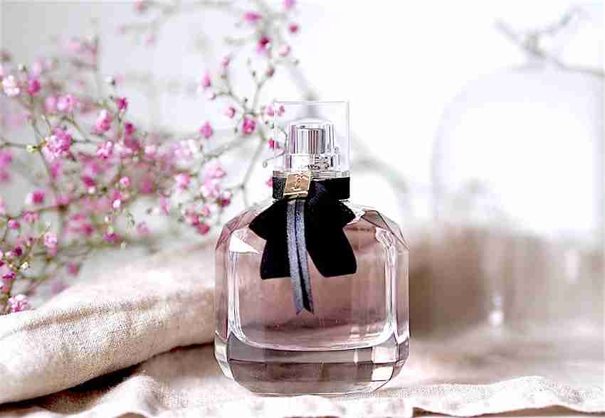 عطور أصلية مكفولة من الحرة بسعر مغري جدا
لا تنسَ أنك شاهدت هذا الإعلان في عنكبوت
عطور اصليه م...