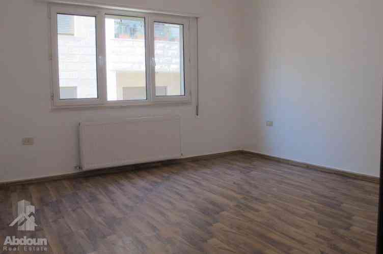 Appartement 187m for rent in Kursi
لا تنسَ أنك شاهدت هذا الإعلان في عنكبوت
3 bedrooms
3 bath...