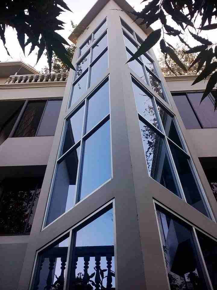 مصاعد خارجية للعمارات غير المؤسس لها
لا تنسَ أنك شاهدت هذا الإعلان في عنكبوت
مصعد خارجي للعمارات...