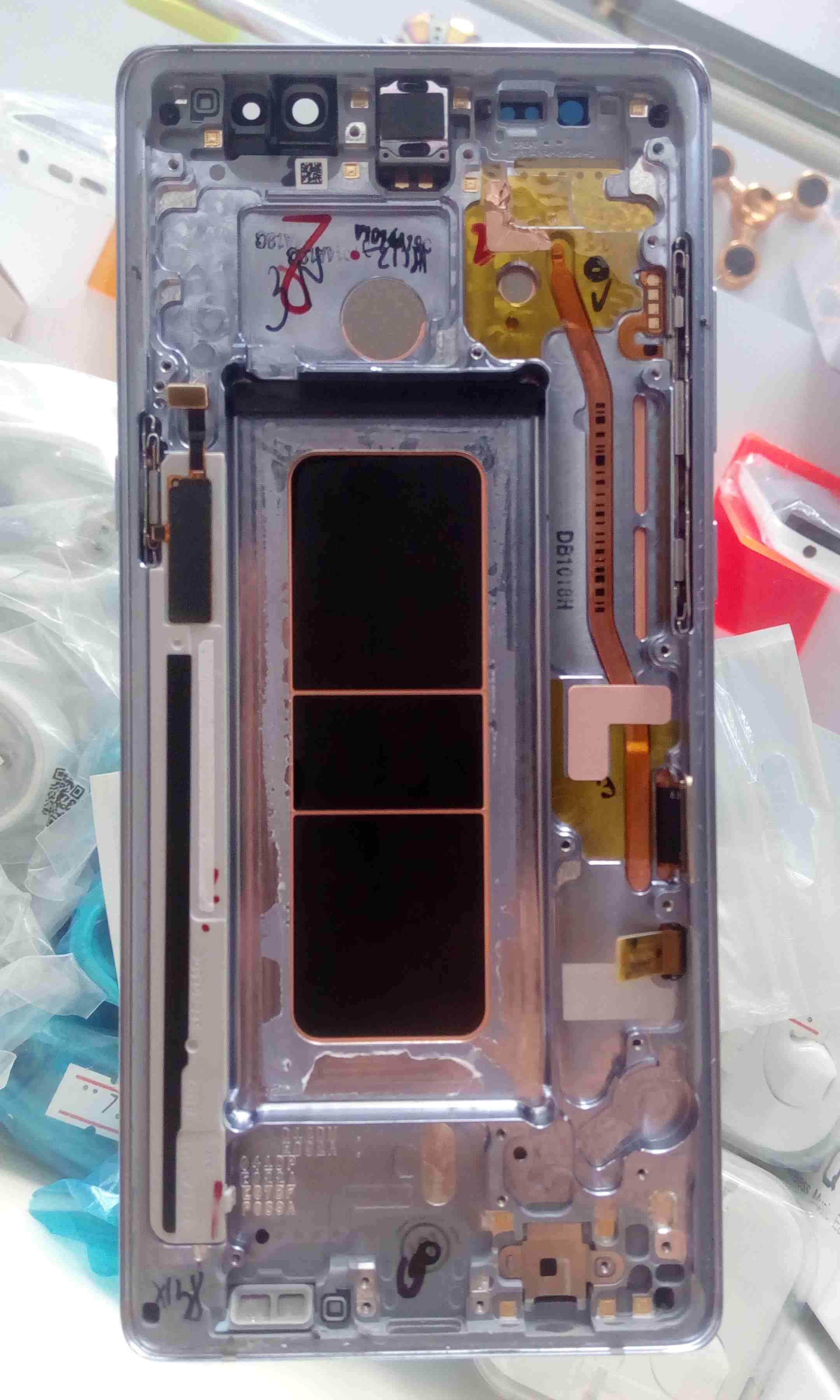 شاشة نوت Note8 فيها شعور بسيطه عن الجنب الاصليه عن جهاز للبيع
لا تنسَ أنك شاهدت هذا الإعلان في عنكبوت...