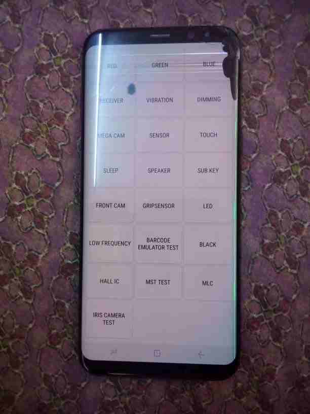 S8 Plus
لا تنسَ أنك شاهدت هذا الإعلان في عنكبوت
فحص كامل ... التتش شغال كله ما عدا المنطقه اعلى ا...